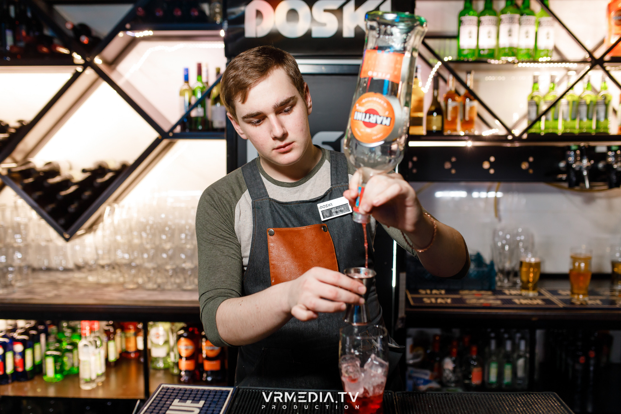 Выходные в баре «DOSKI»