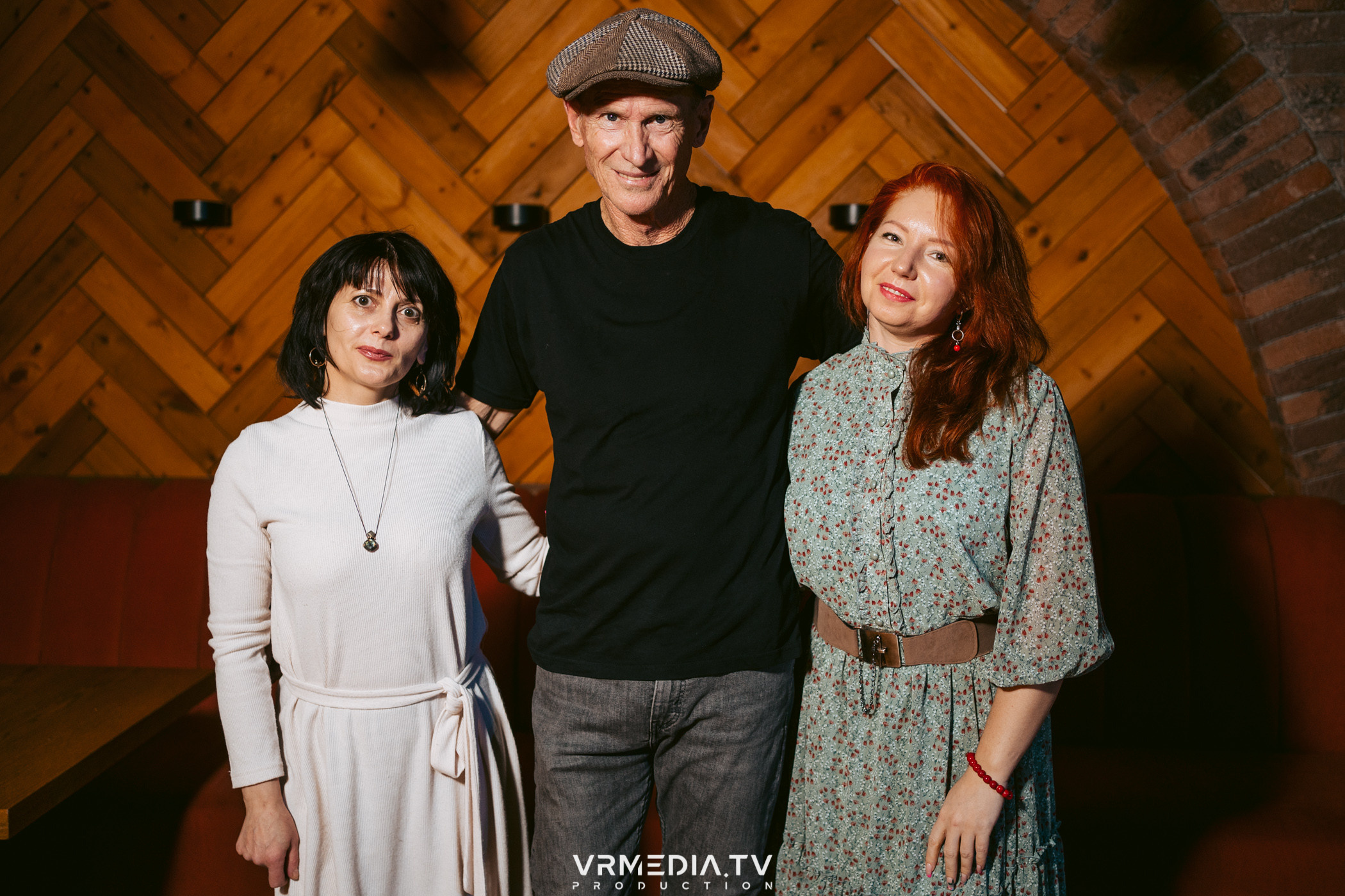 Джазовая среда: Чарльз Бёртон (США)