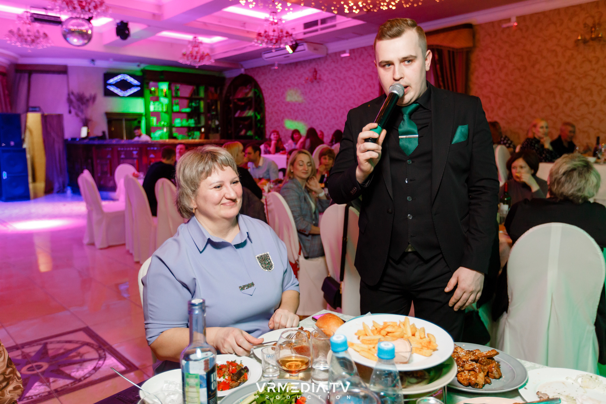 Международный женский день в ресторане «Лазурный Берег»