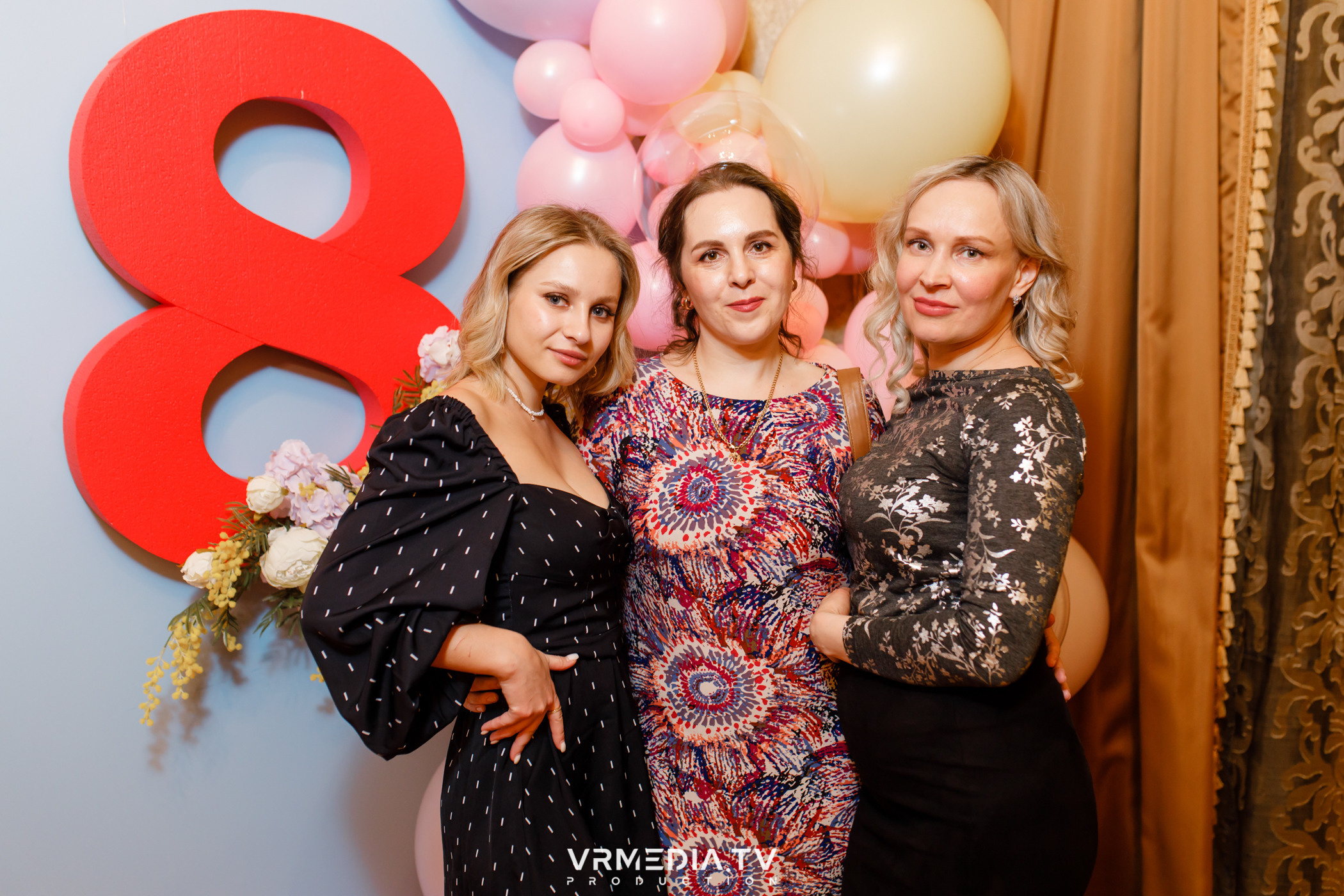 Международный женский день в ресторане «Лазурный Берег»