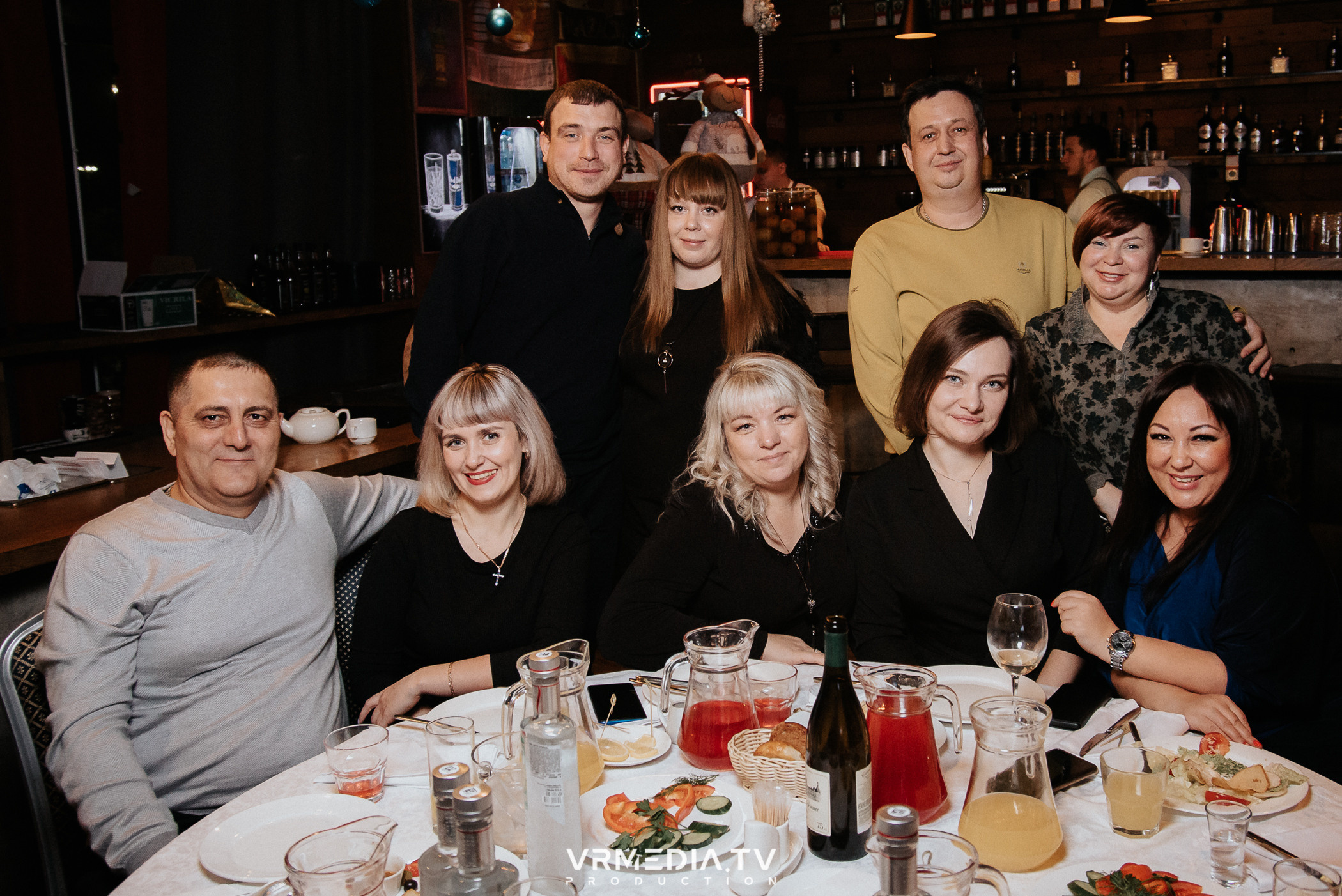 Жаркий новогодний корпоратив в гриль-баре «Жара»