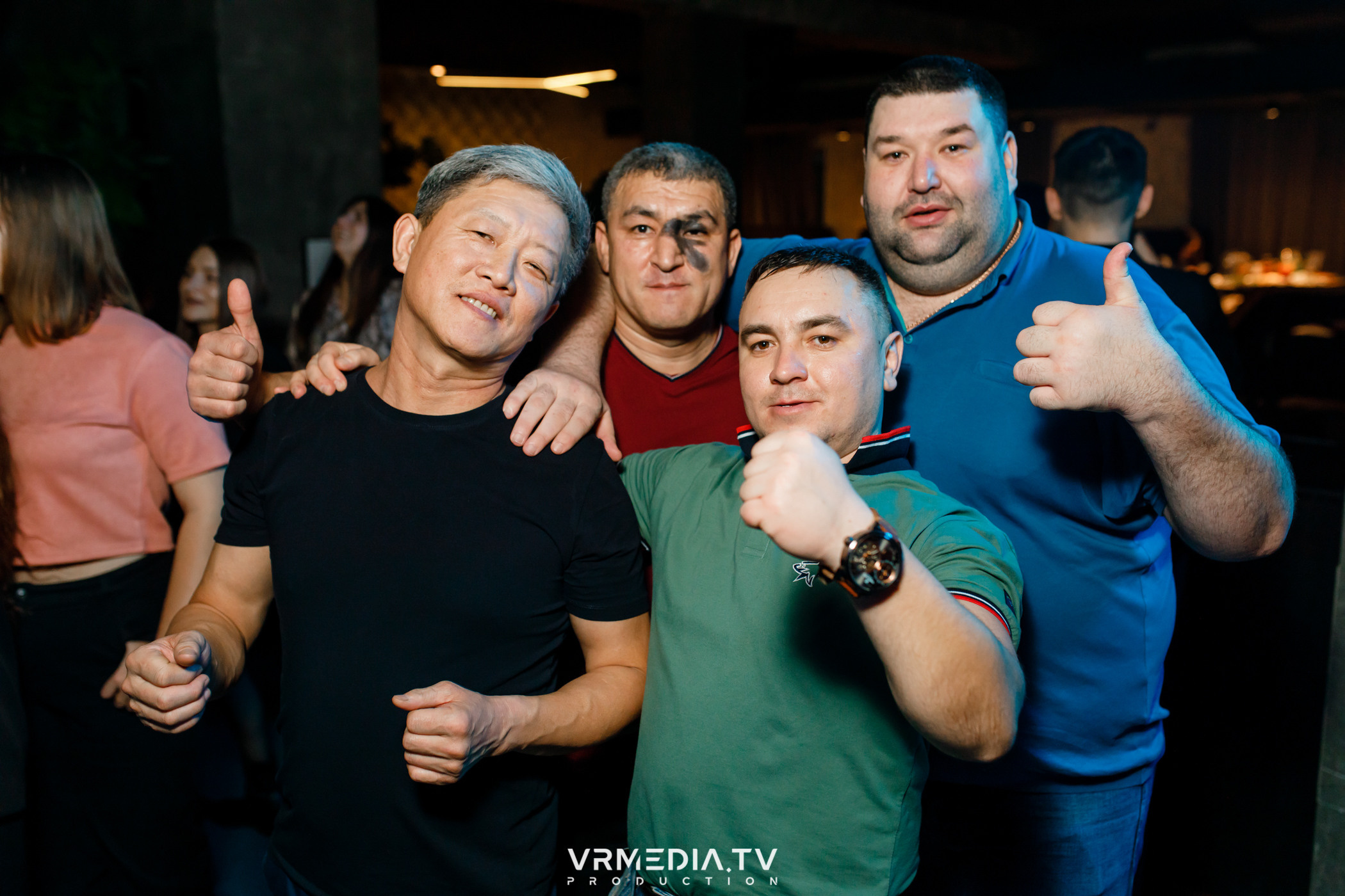 Выходные в баре «DOSKI»