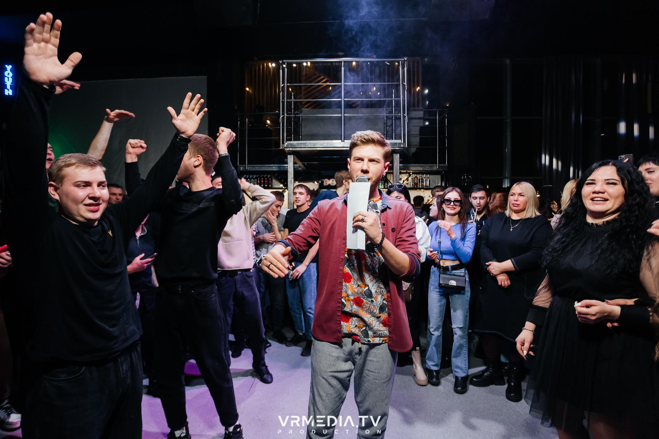 Выходные в баре «DOSKI»