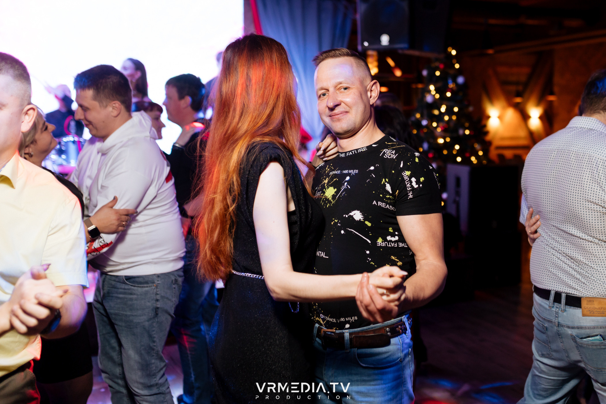 Жаркий новогодний корпоратив в гриль-баре «Жара»