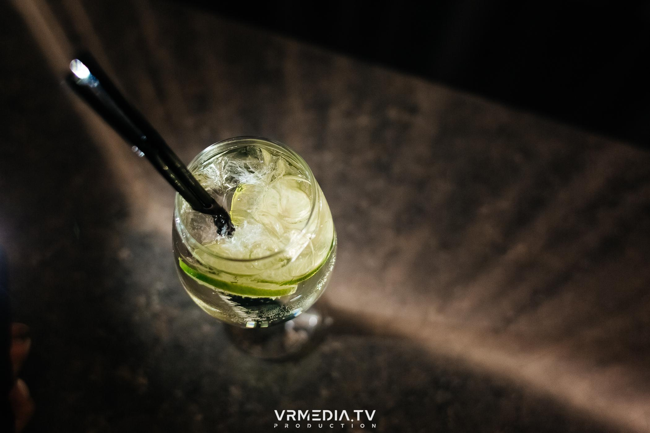 День святого Валентина в караоке-баре «Volna»