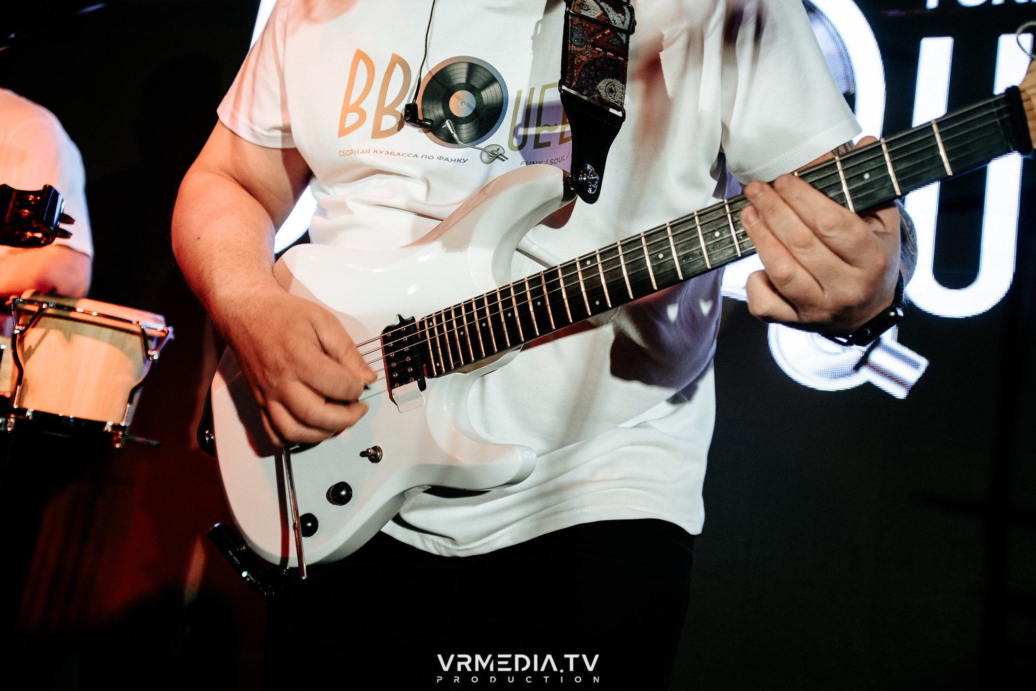 Джазовая среда: BBQueen: Переменная облачность