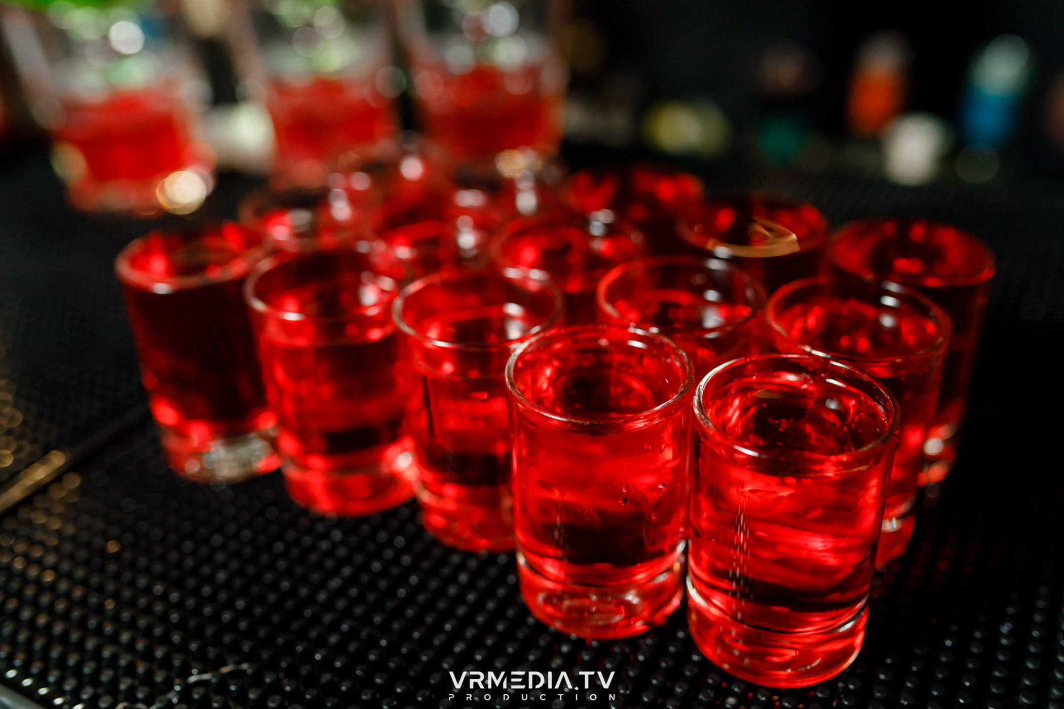 Выходные в баре «DOSKI»