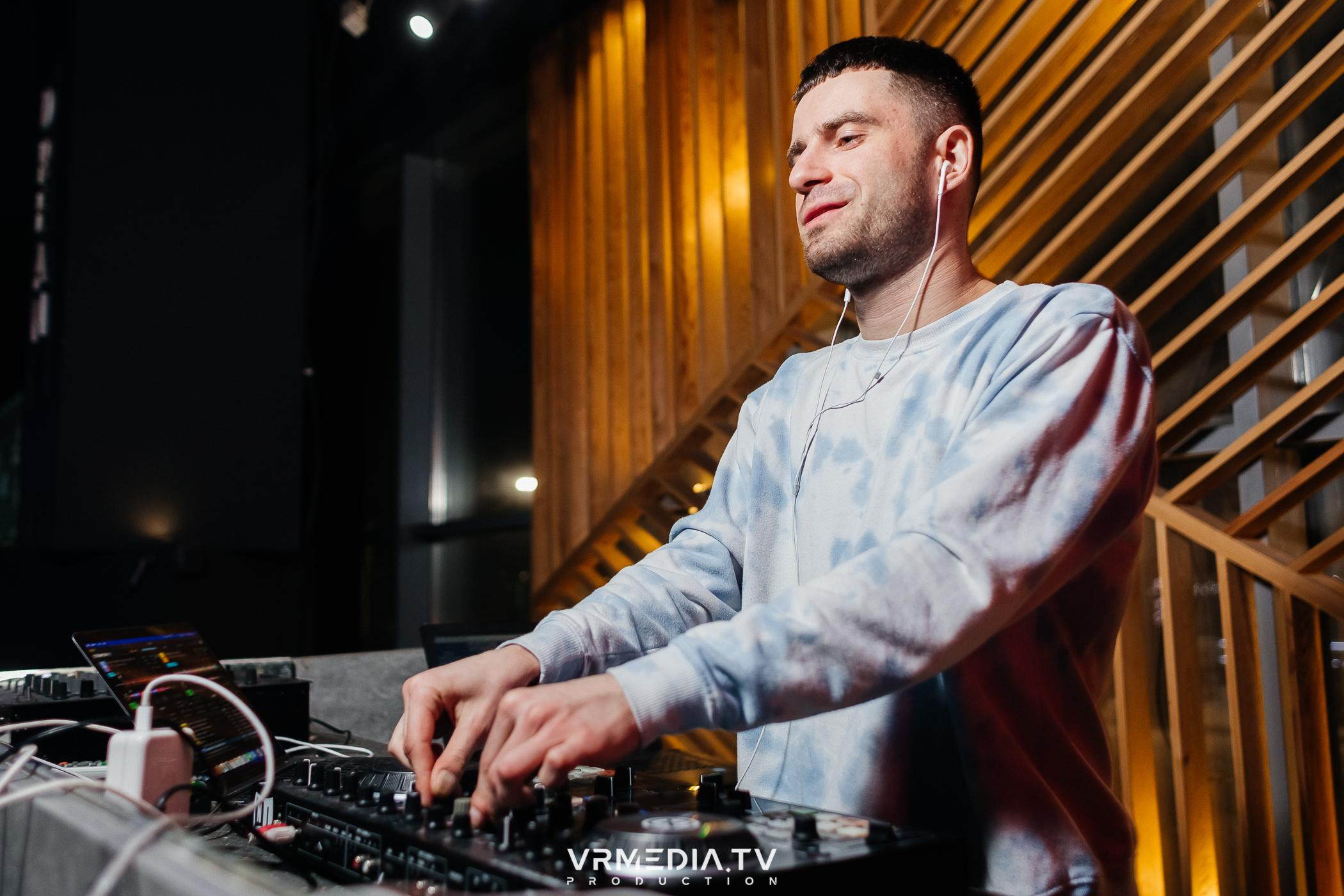 Выходные в баре «DOSKI»