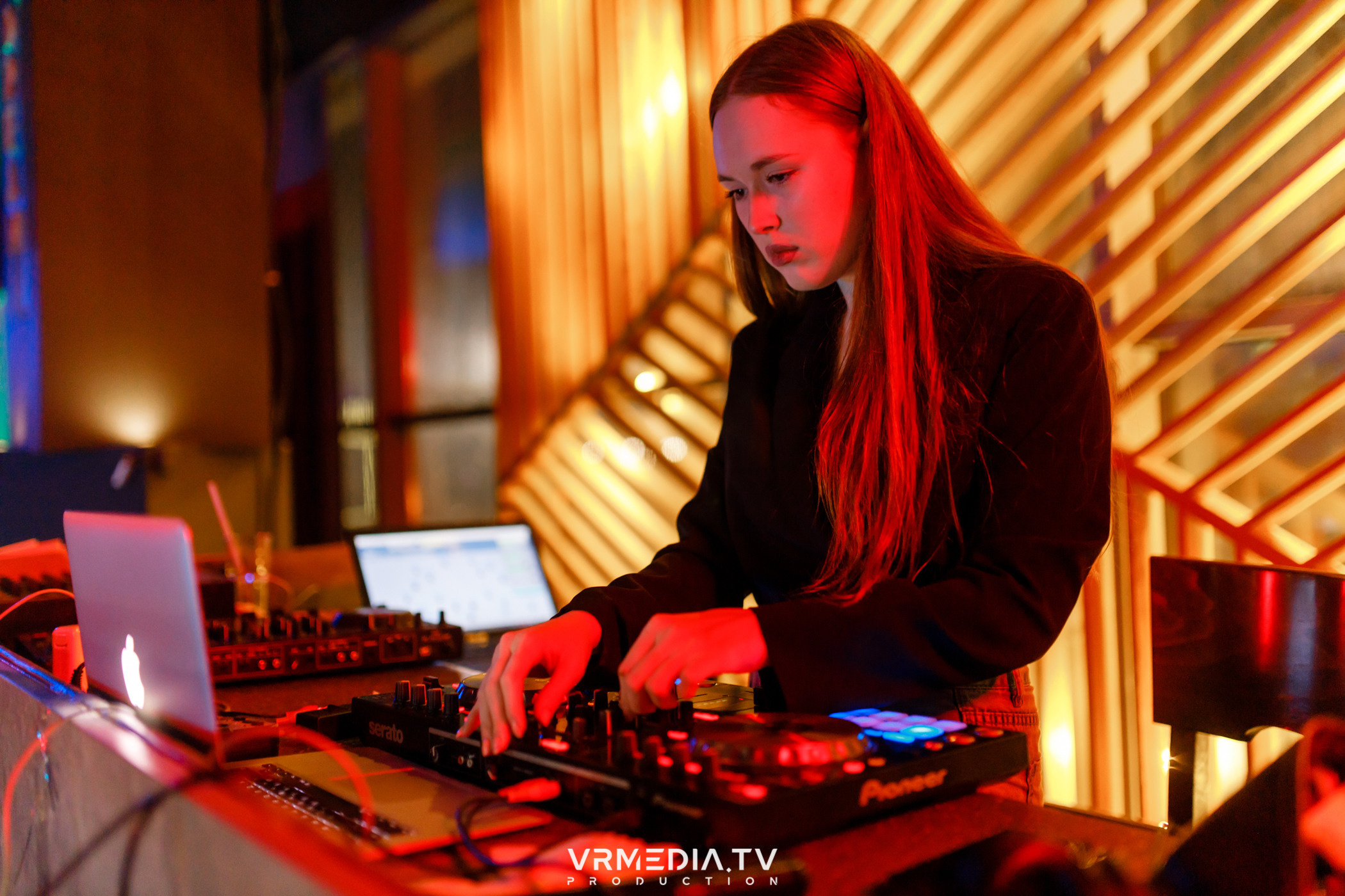 Выходные в баре «DOSKI»