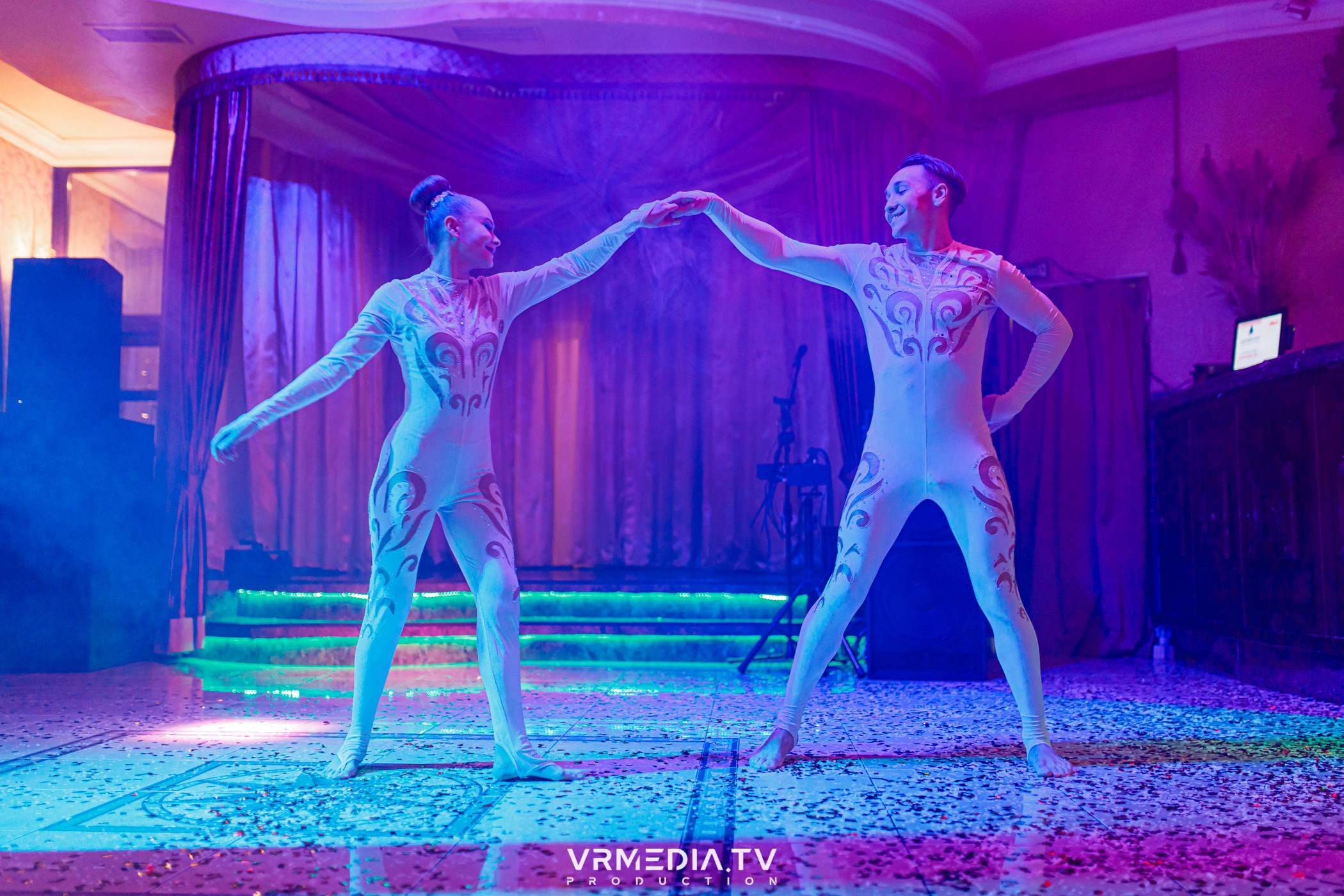 «Новогодний Мюзикл» в ресторане «Лазурный Берег»