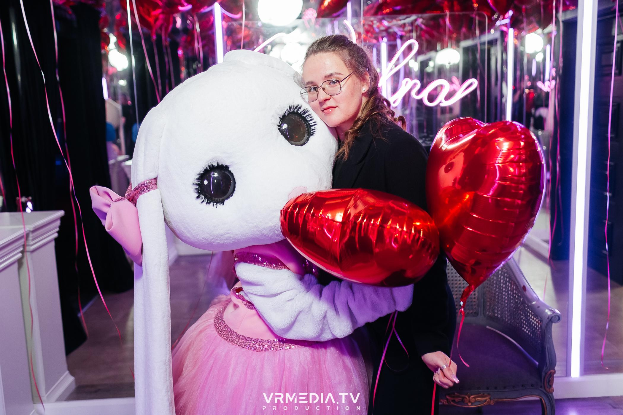 День святого Валентина в караоке-баре «Volna»