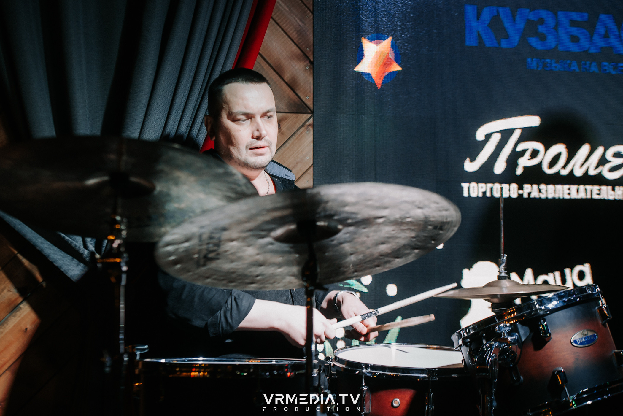 Джазовая среда: Collini Blues Balls (Новосибирск)