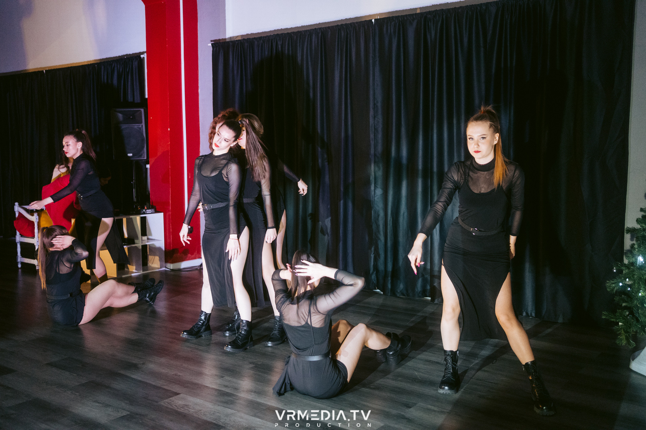 Новогодний вечер в «FREEDOM by Kseniya Aleksandrova»