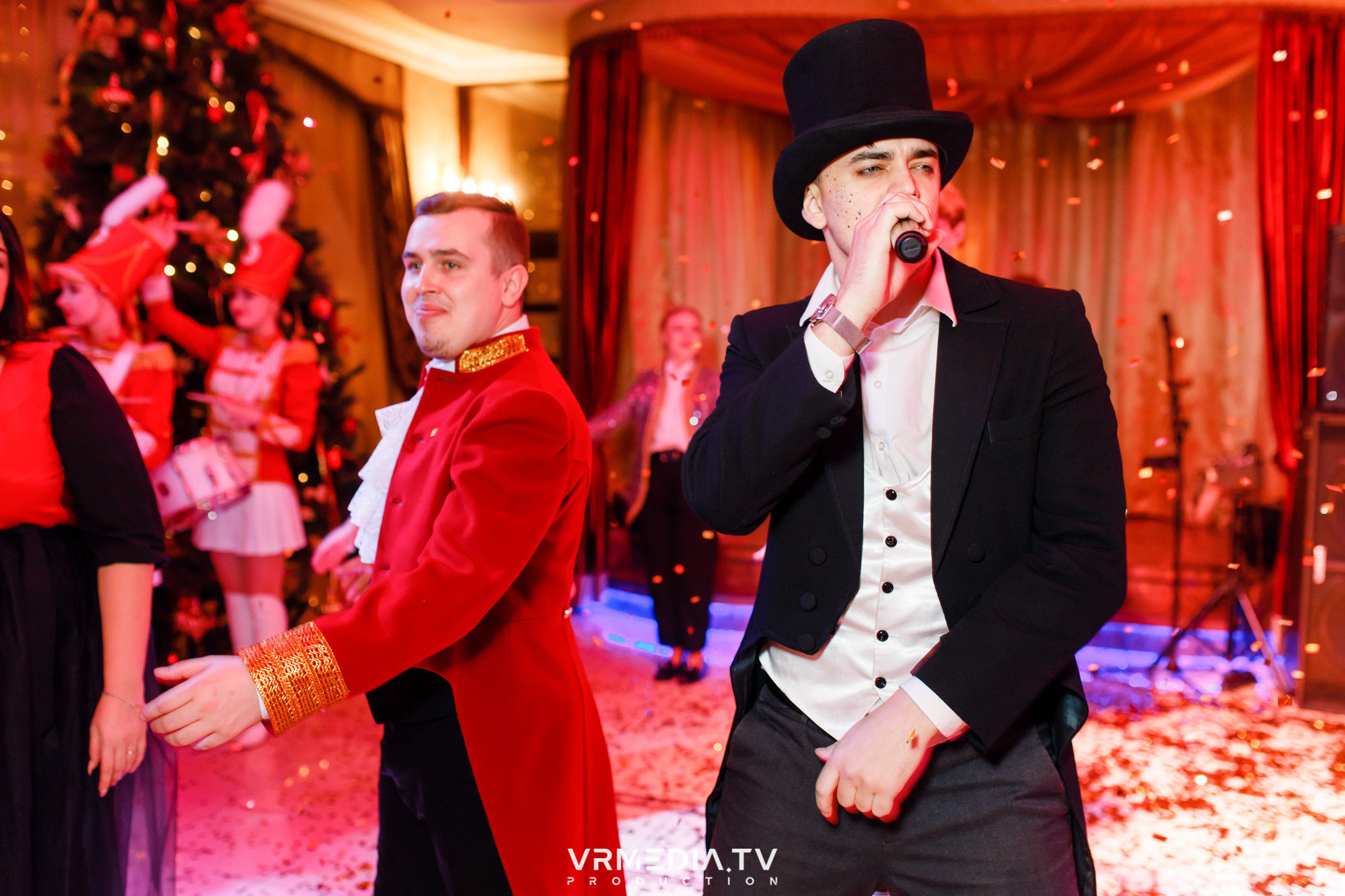 «Новогодний Мюзикл» в ресторане «Лазурный Берег»