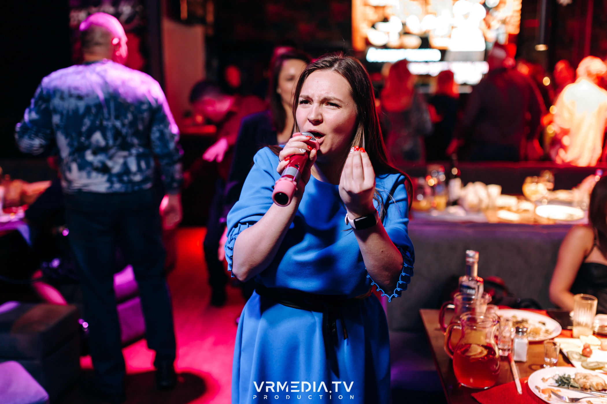 Новогодние корпоративы в караоке-баре «Опера»