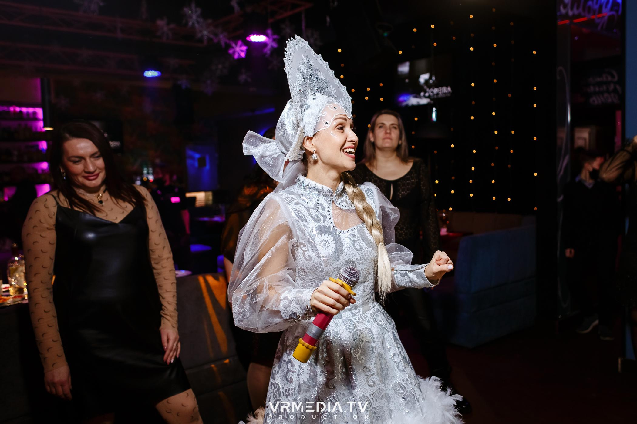 Новогодние корпоративы в караоке-баре «Опера»