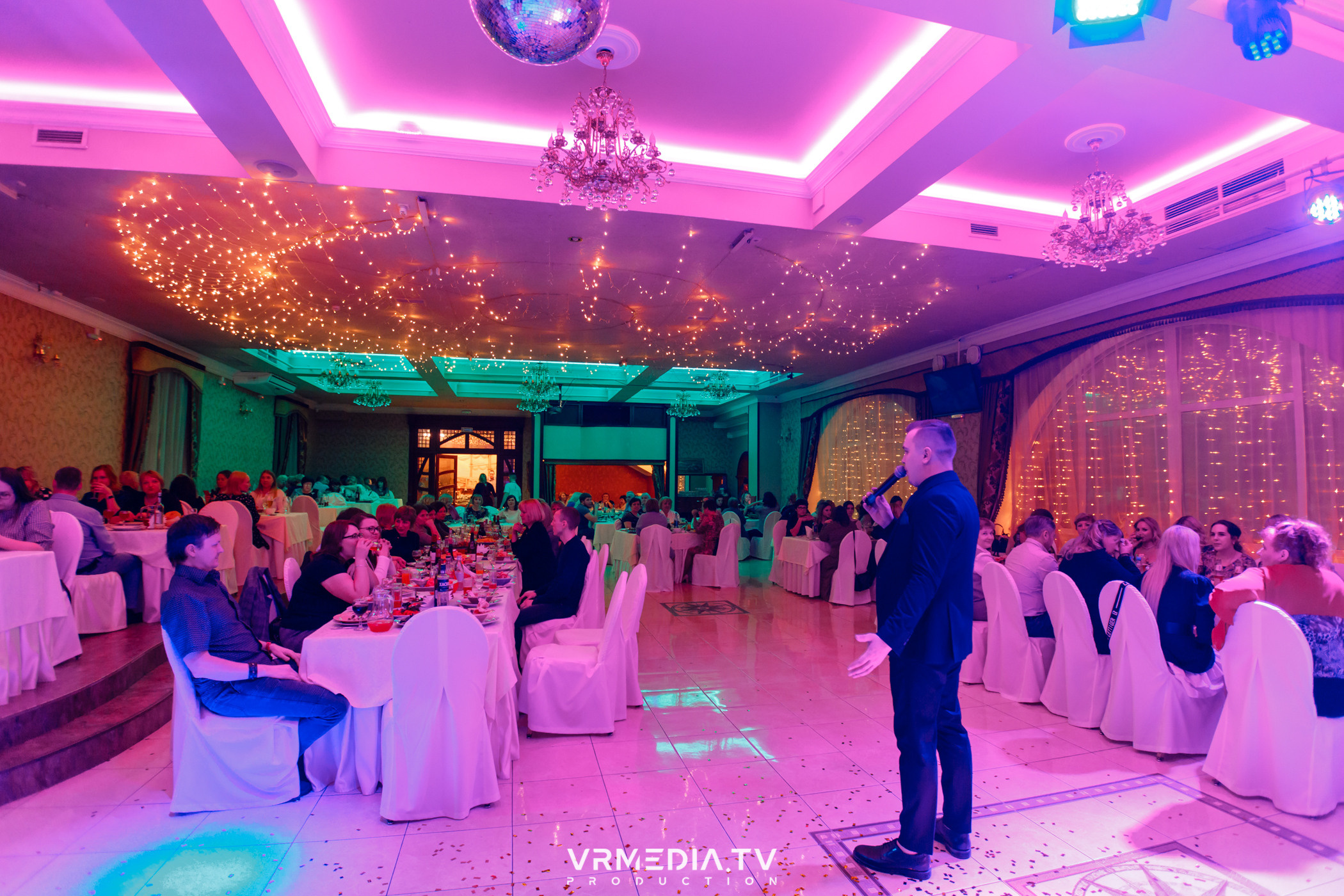 Международный женский день в ресторане «Лазурный Берег»