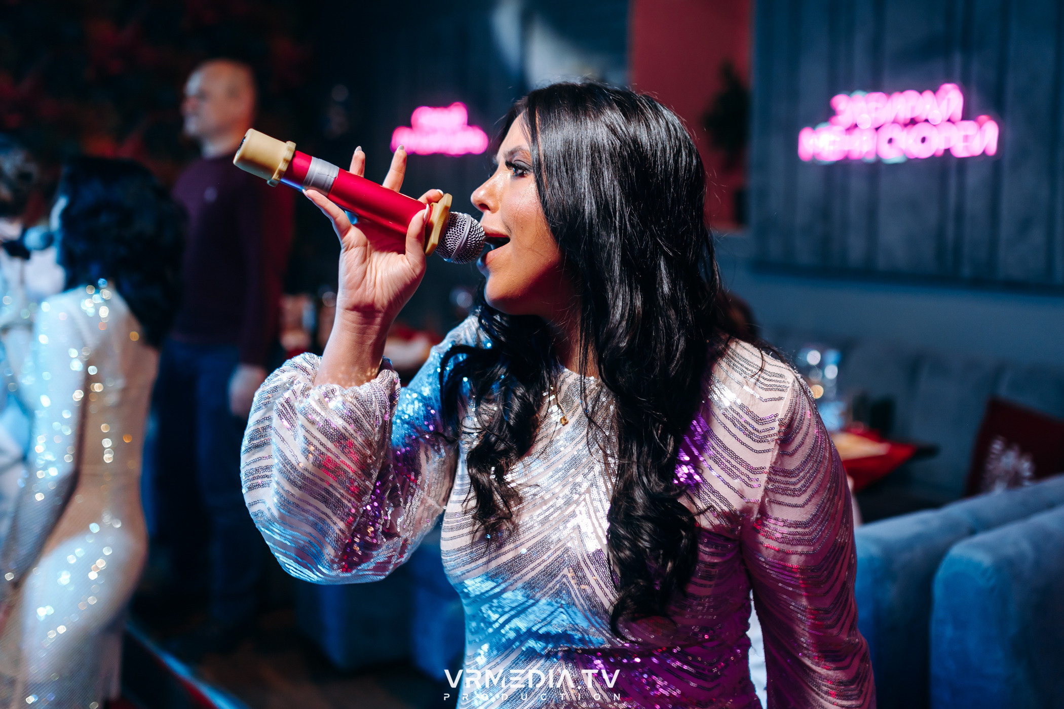 Новогодние корпоративы в караоке-баре «Опера»