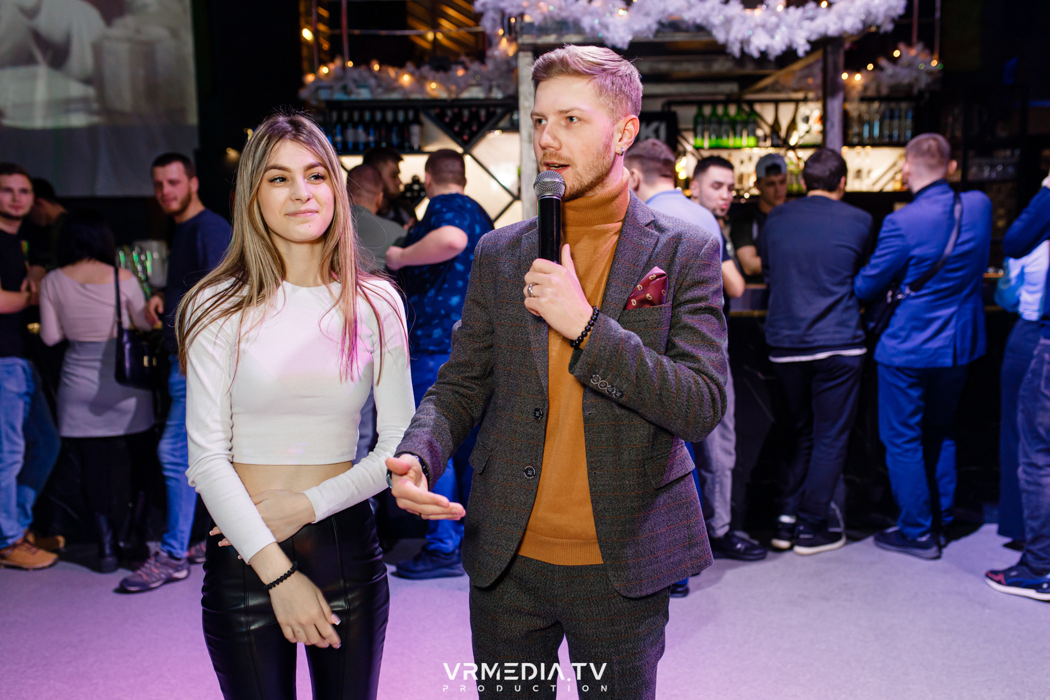 Выходные в баре «DOSKI»