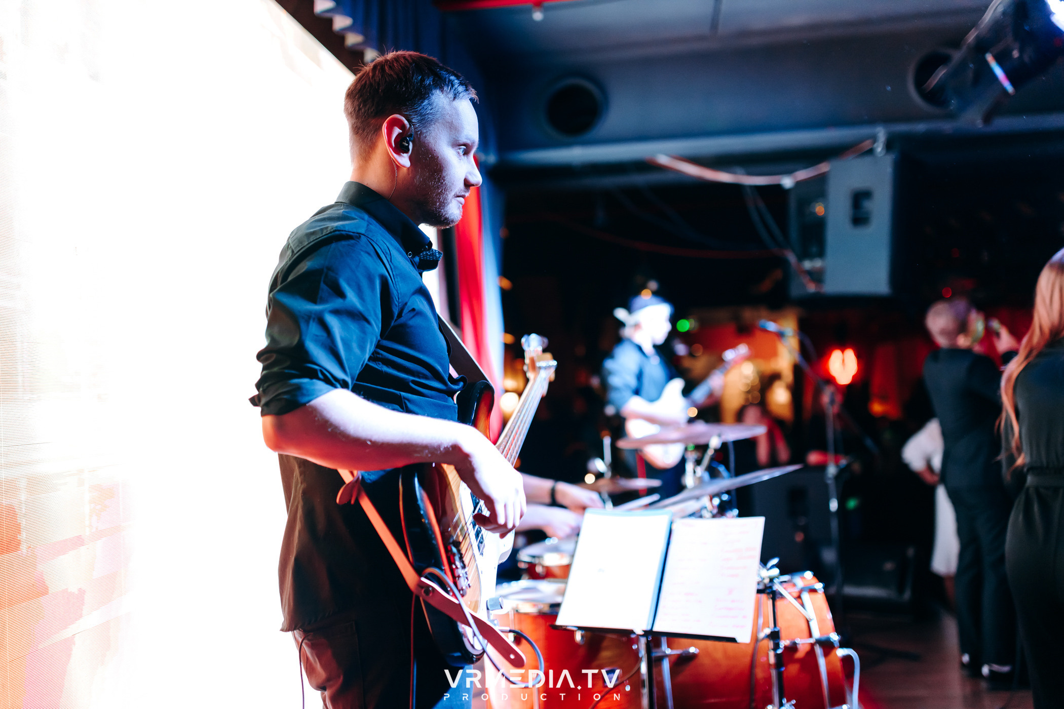 Жаркий новогодний корпоратив в гриль-баре «Жара»