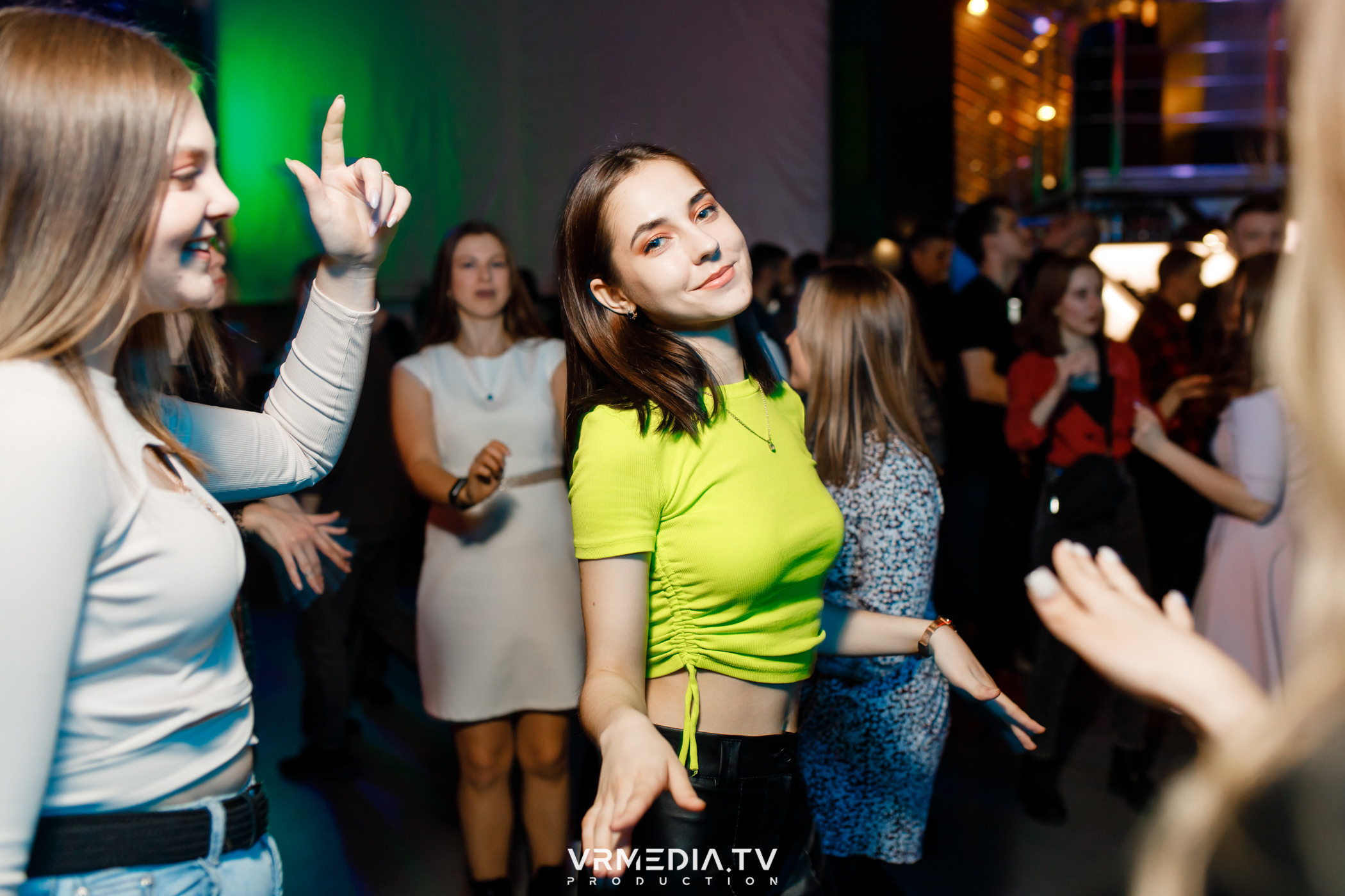 Выходные в баре «DOSKI»