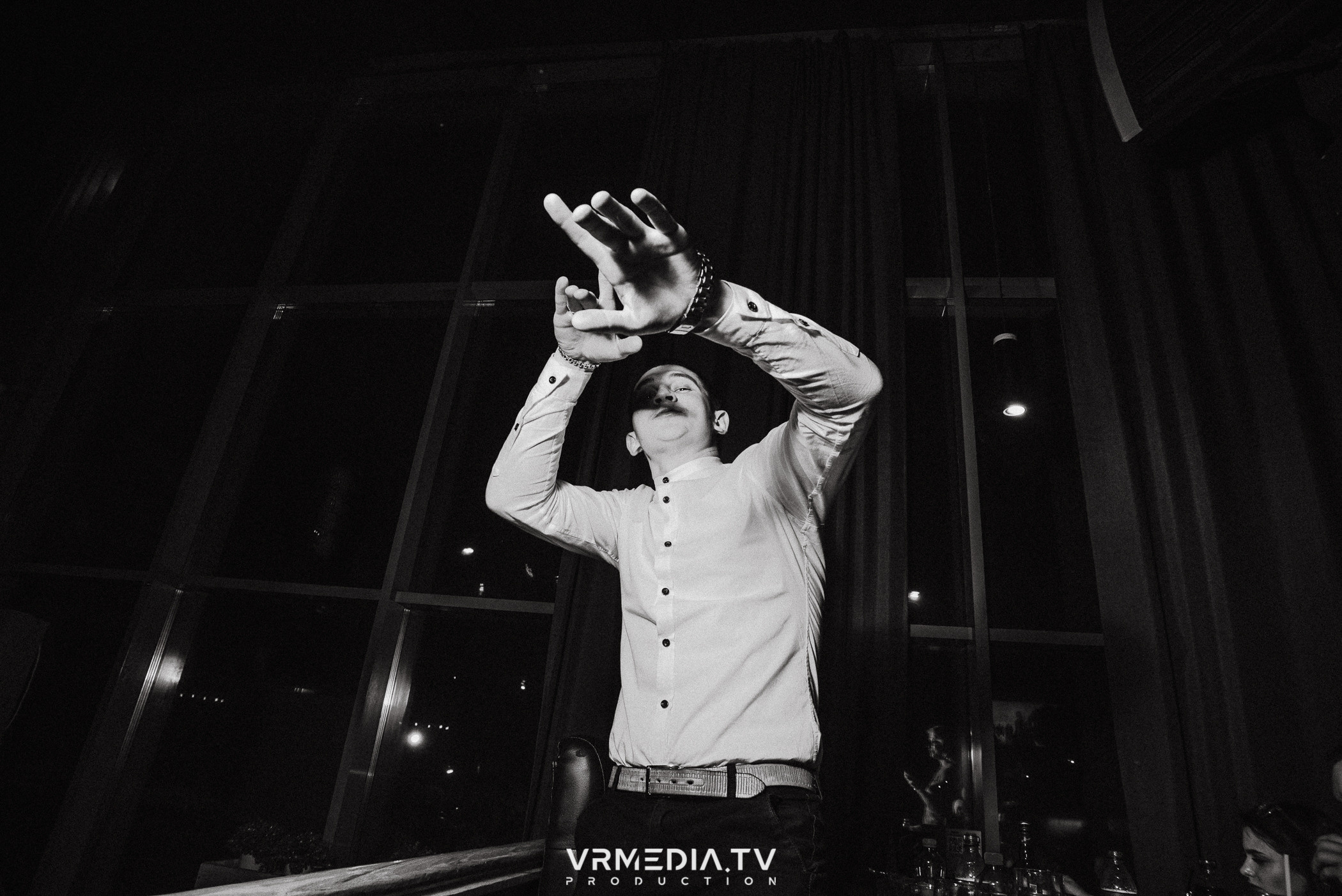 Выходные в баре «DOSKI»