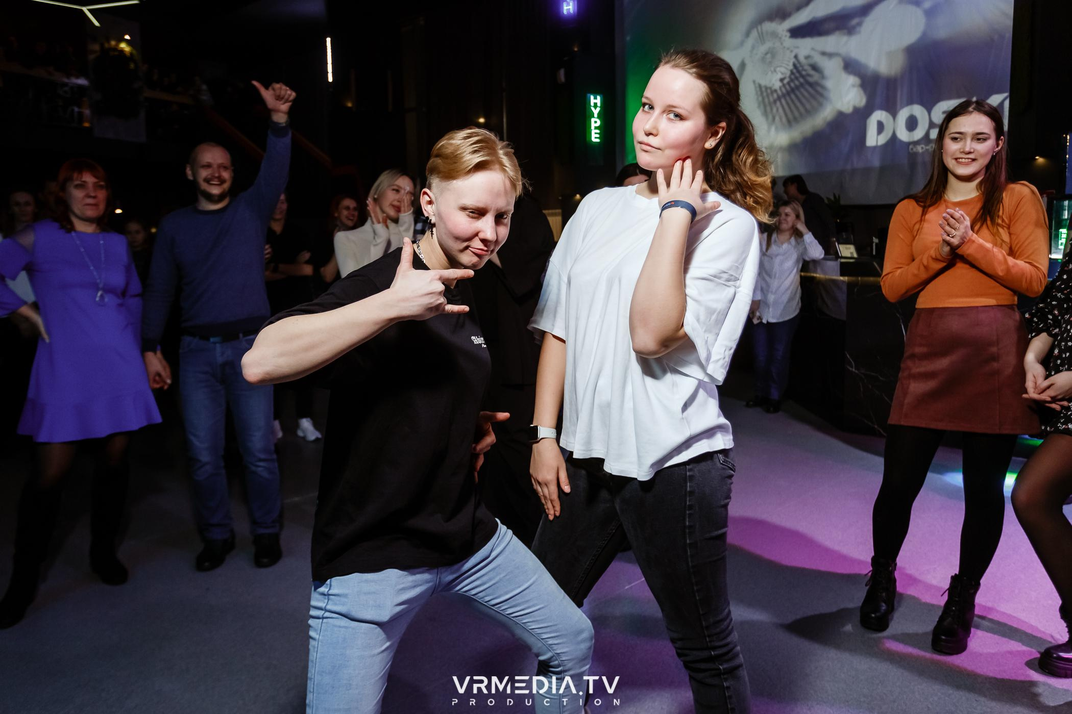 Выходные в баре «DOSKI»