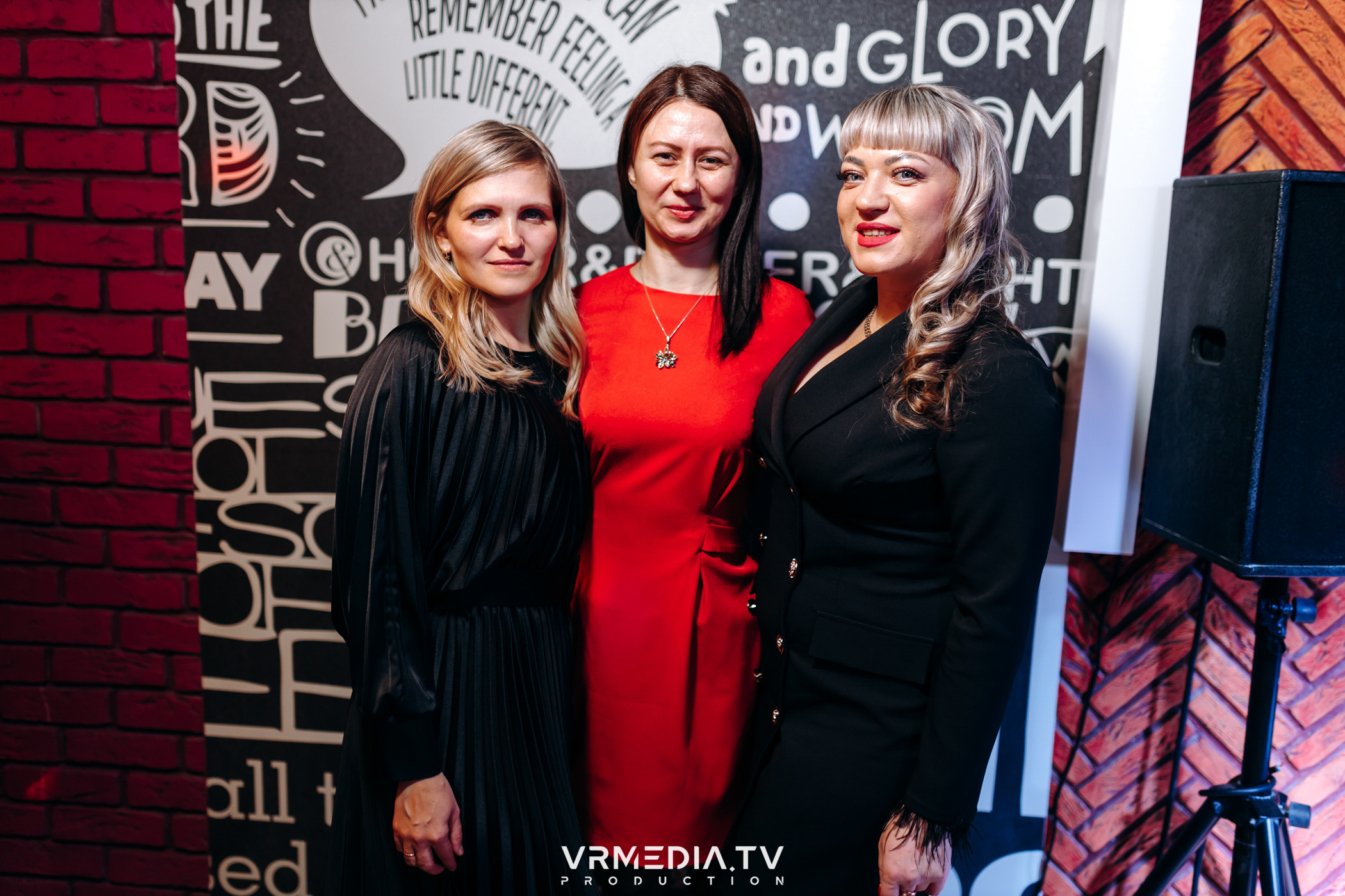 Новогодний вечер в ресторане «Friday»