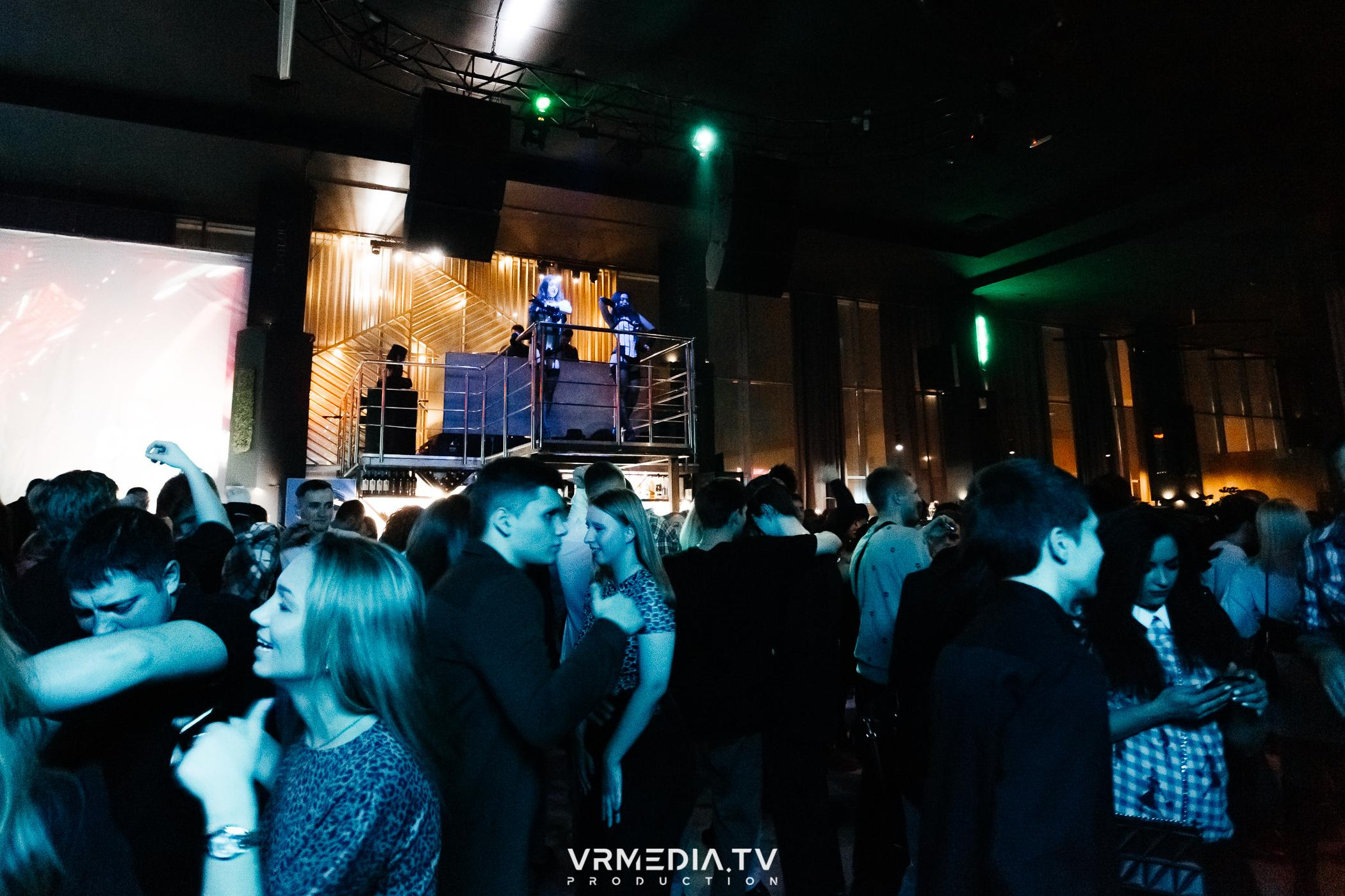 Выходные в баре «DOSKI»