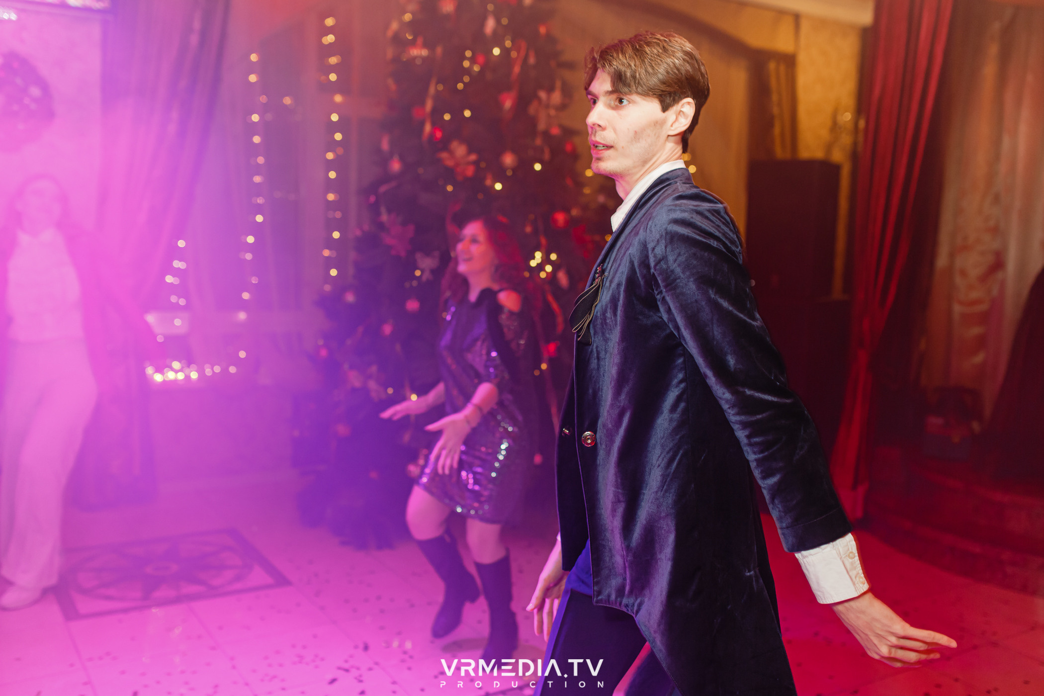 «Новогодний Мюзикл» в ресторане «Лазурный Берег»