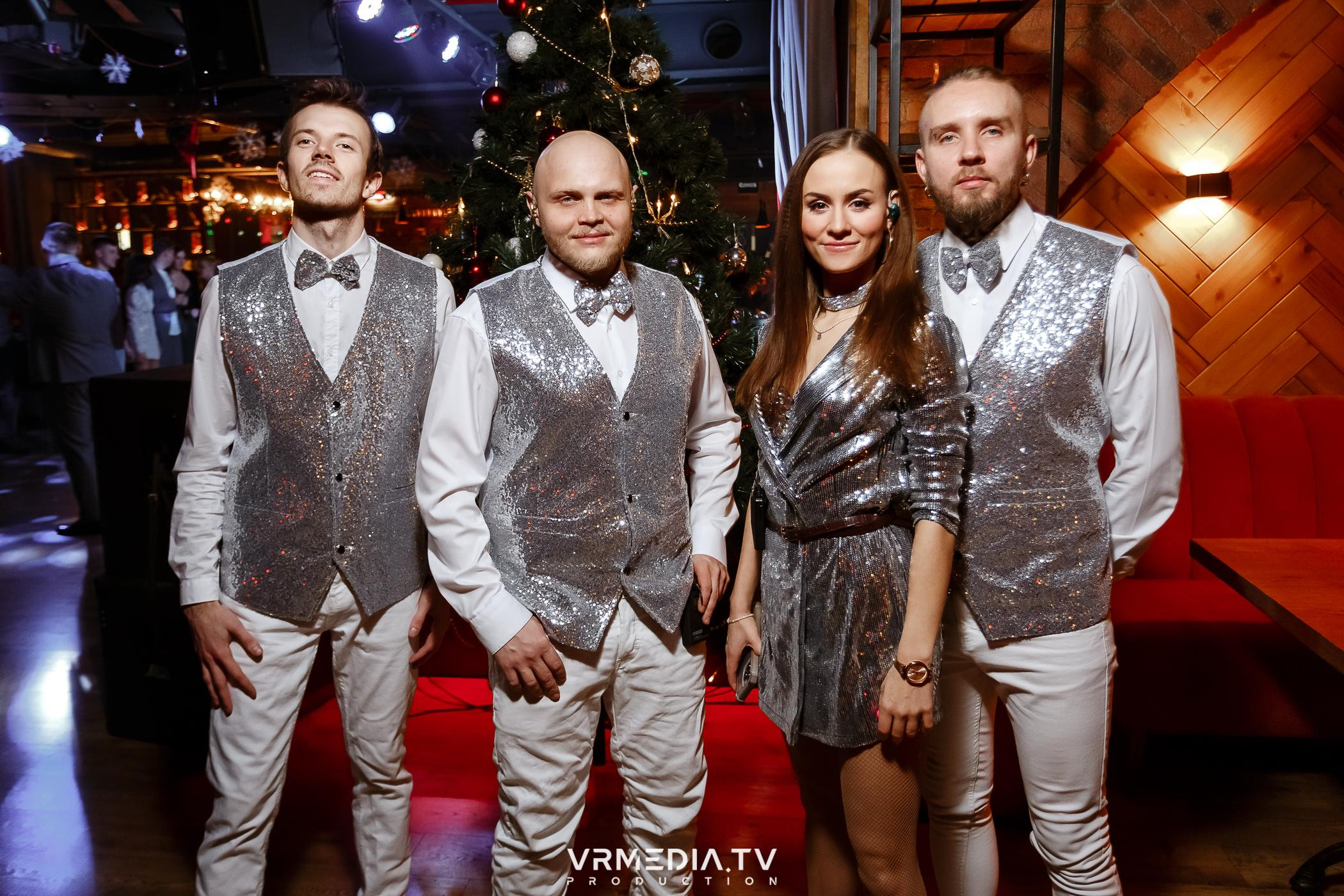 Жаркий новогодний корпоратив в гриль-баре «Жара»