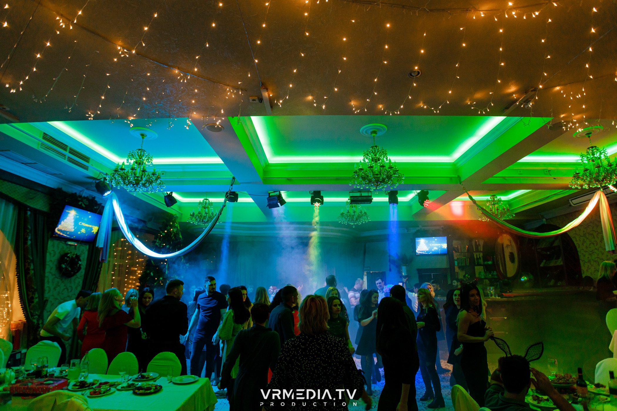 «Новогодний Мюзикл» в ресторане «Лазурный Берег»