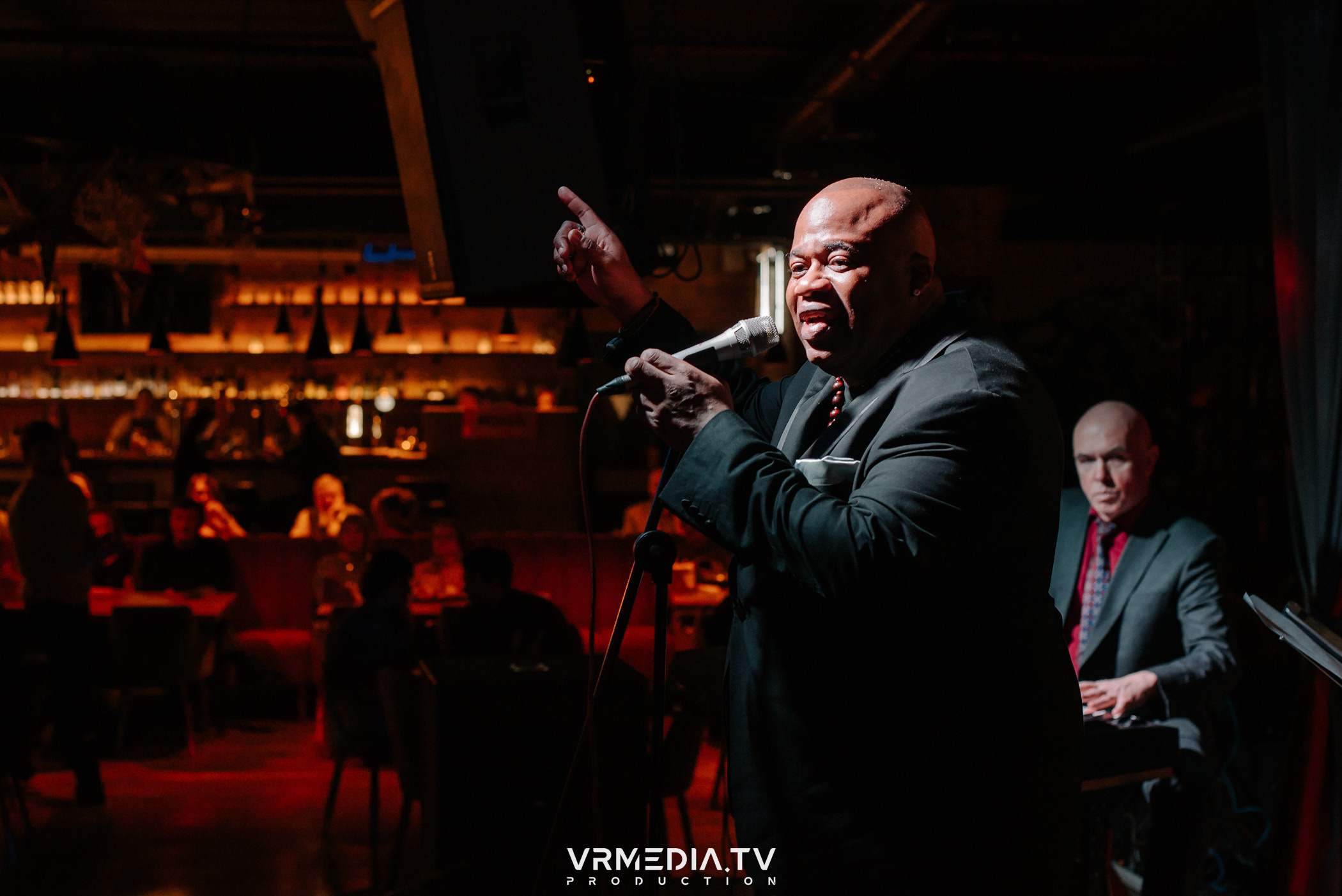 Джазовая среда: Певец Мистер Мелвин (Франция)