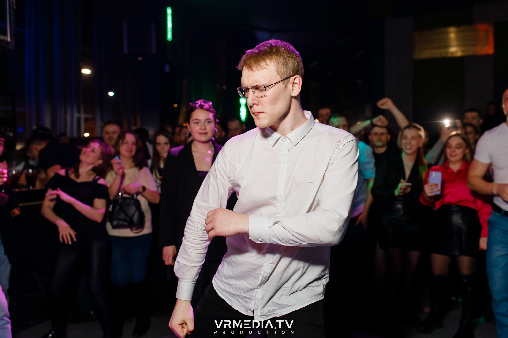 Выходные в баре «DOSKI»