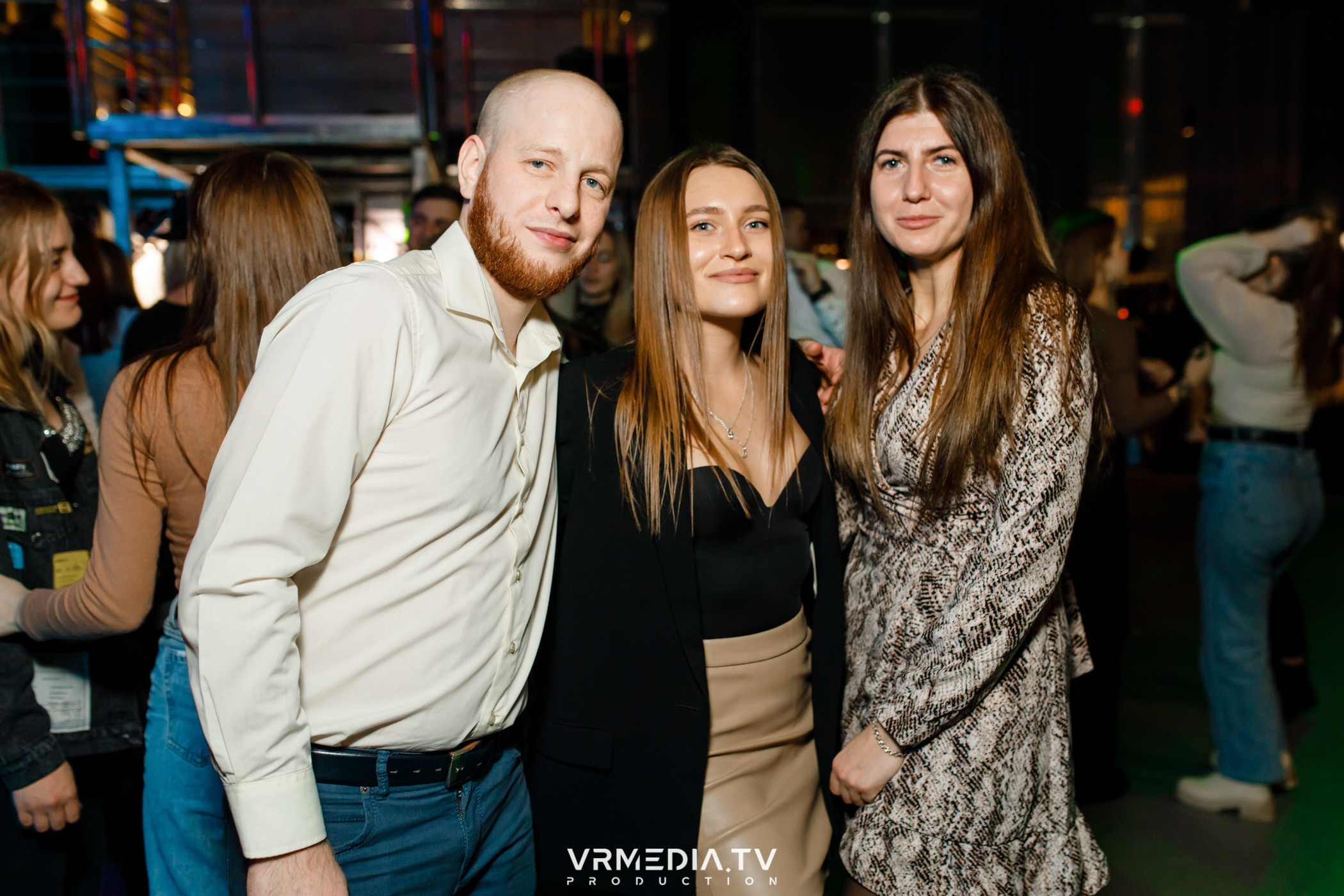 Выходные в баре «DOSKI»