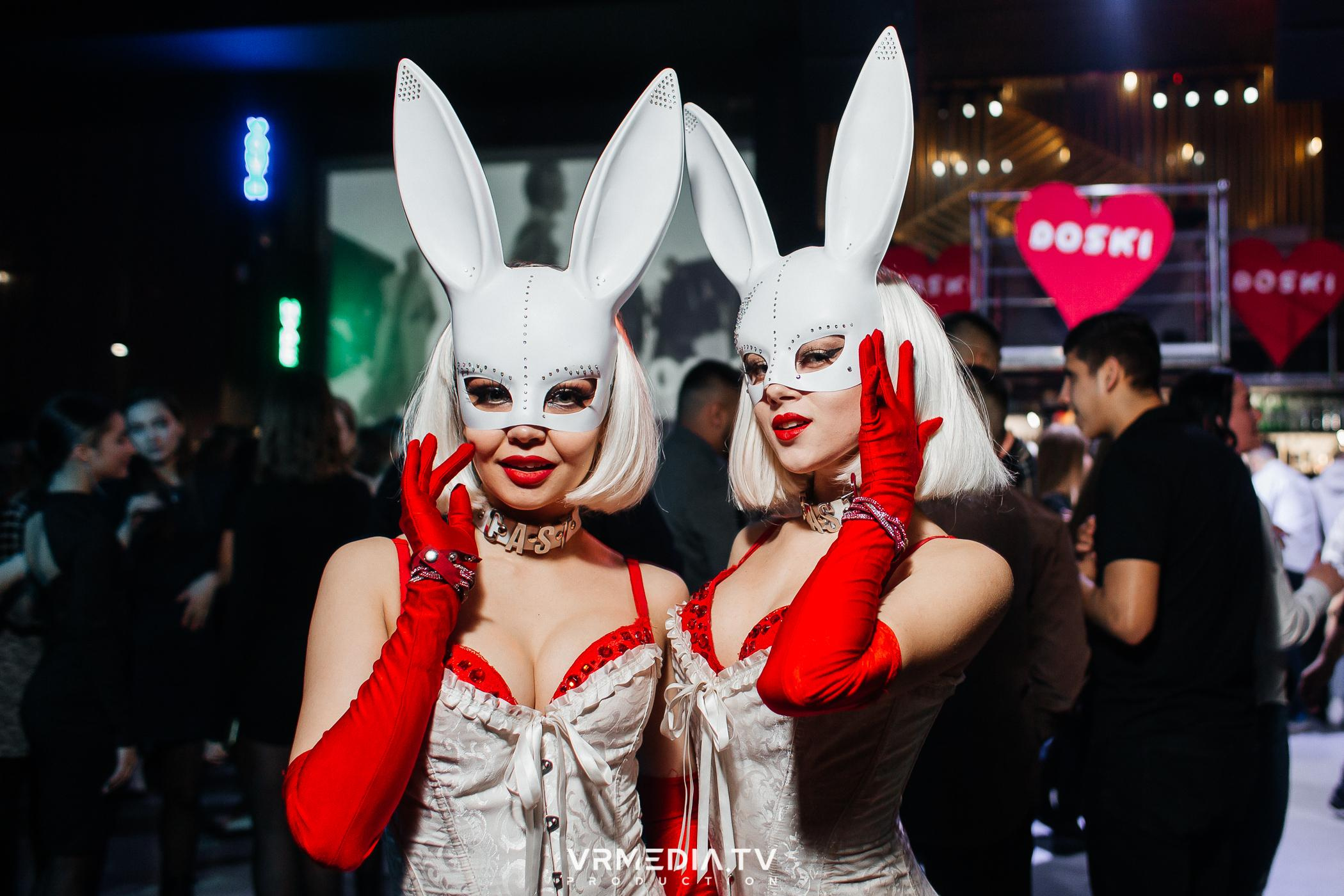 Выходные в баре «DOSKI»