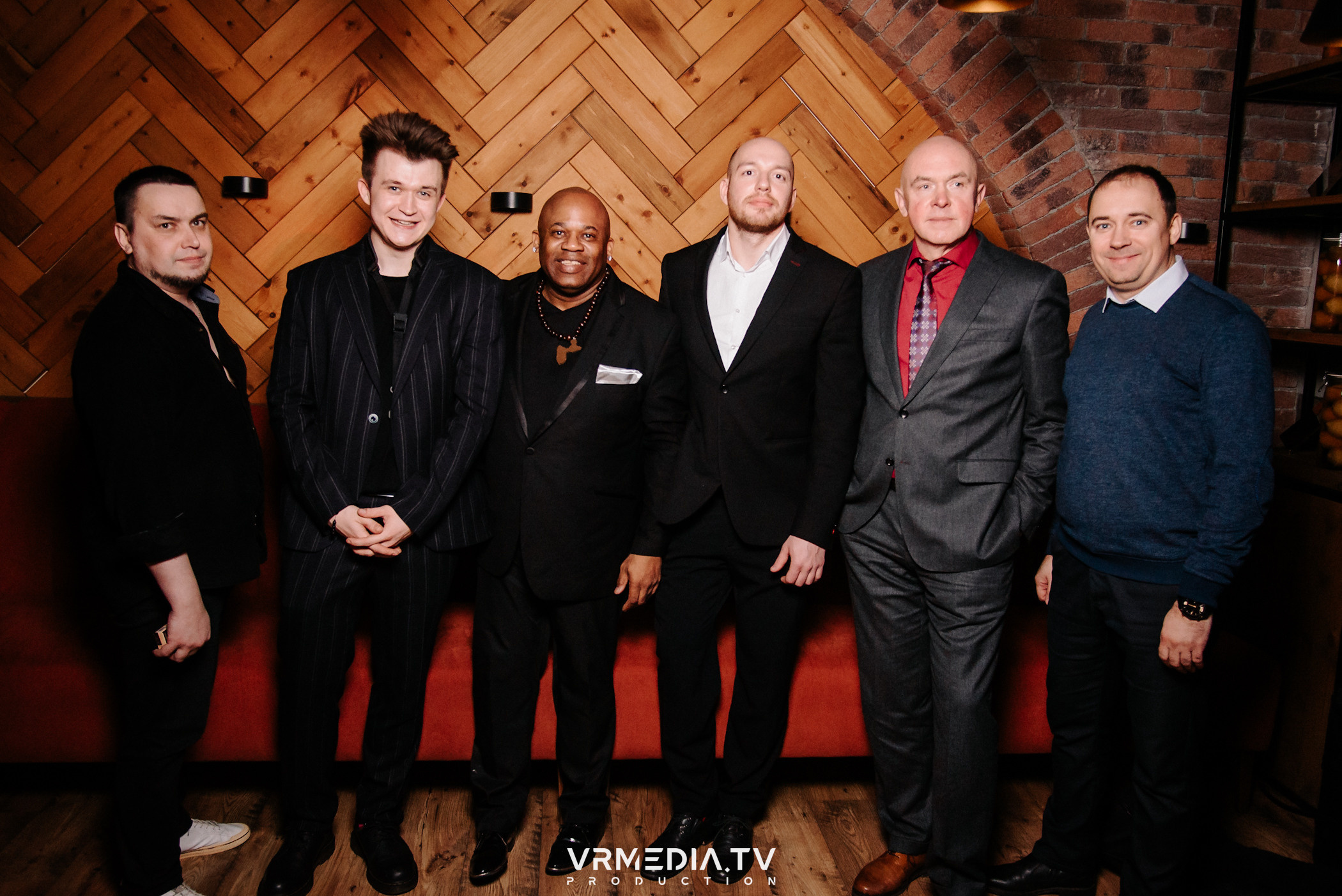 Джазовая среда: Певец Мистер Мелвин (Франция)