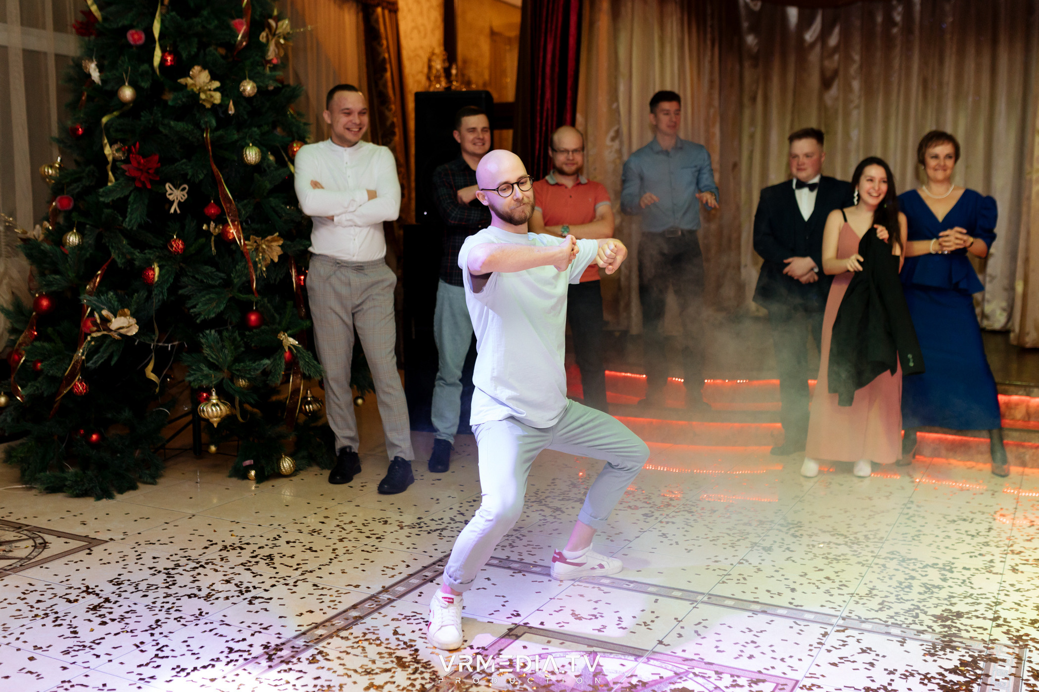 «Новогодний Мюзикл» в ресторане «Лазурный Берег»