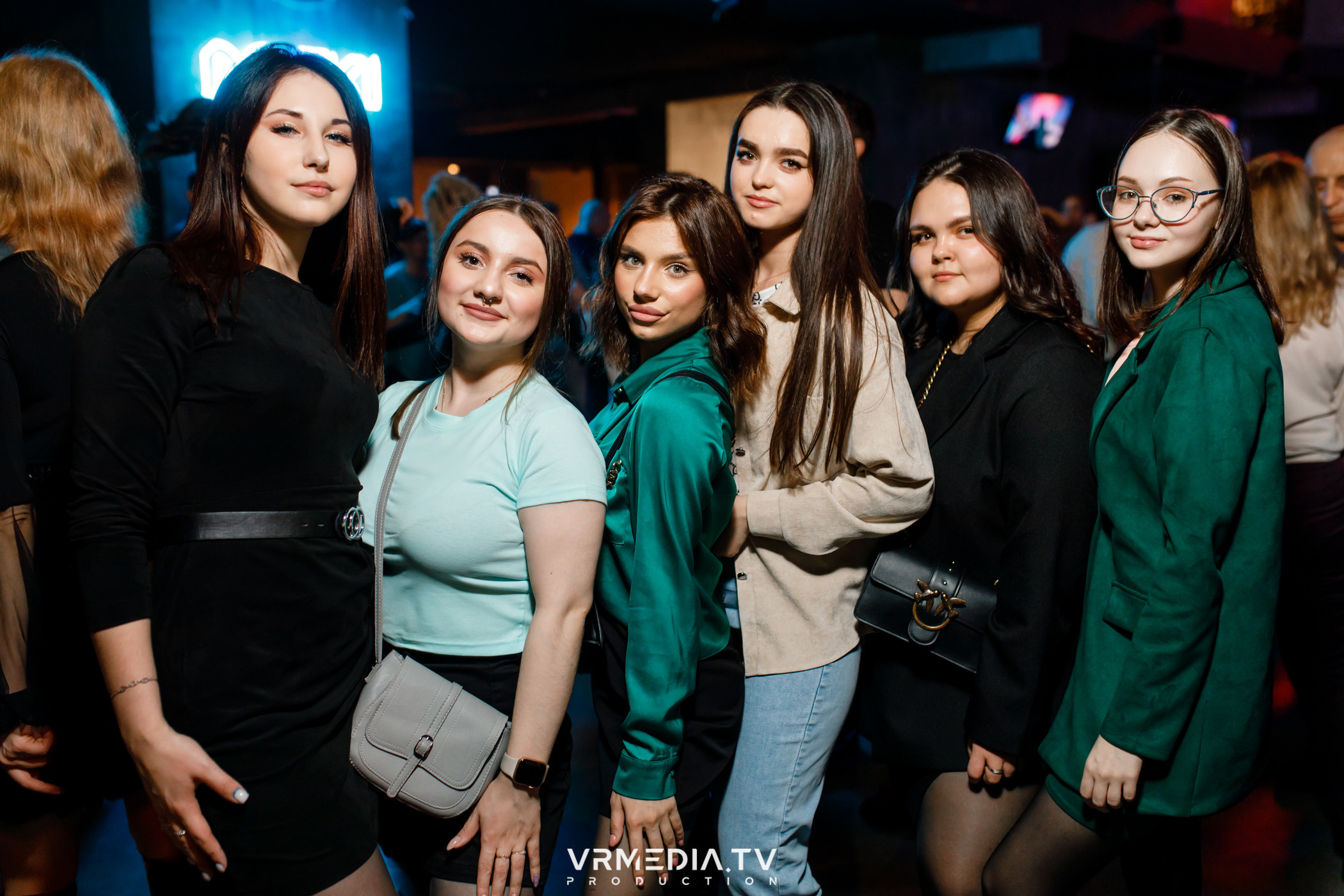 Выходные в баре «DOSKI»