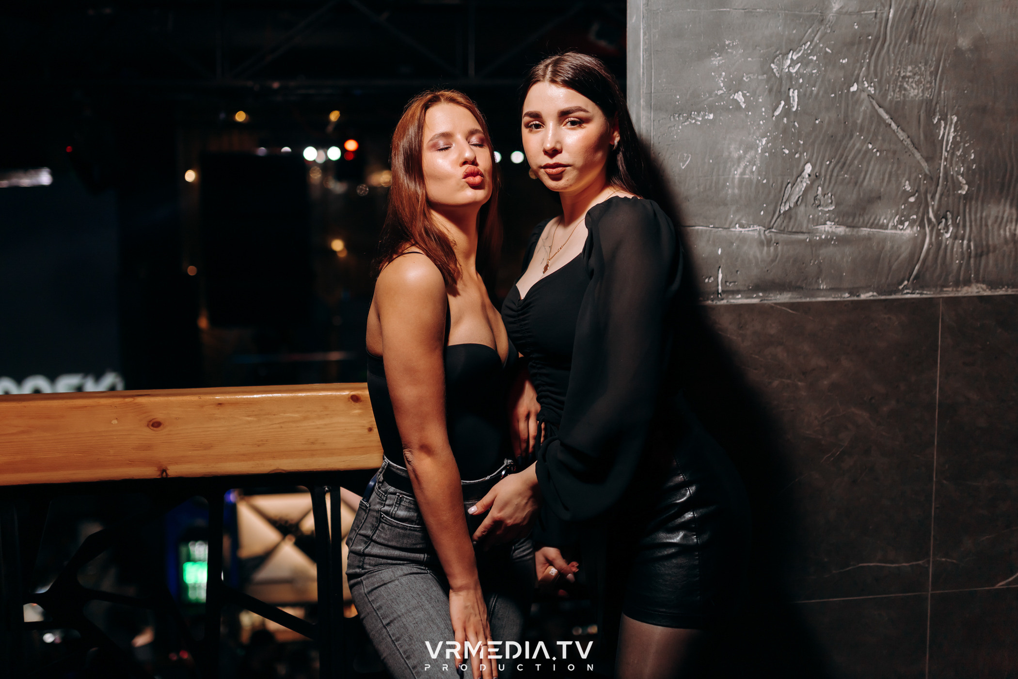 Выходные в баре «DOSKI»