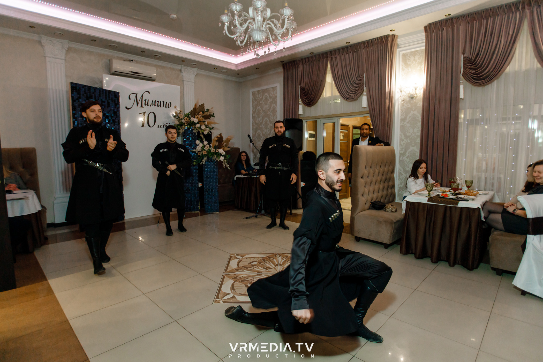 10 лет ресторану «Мимино»