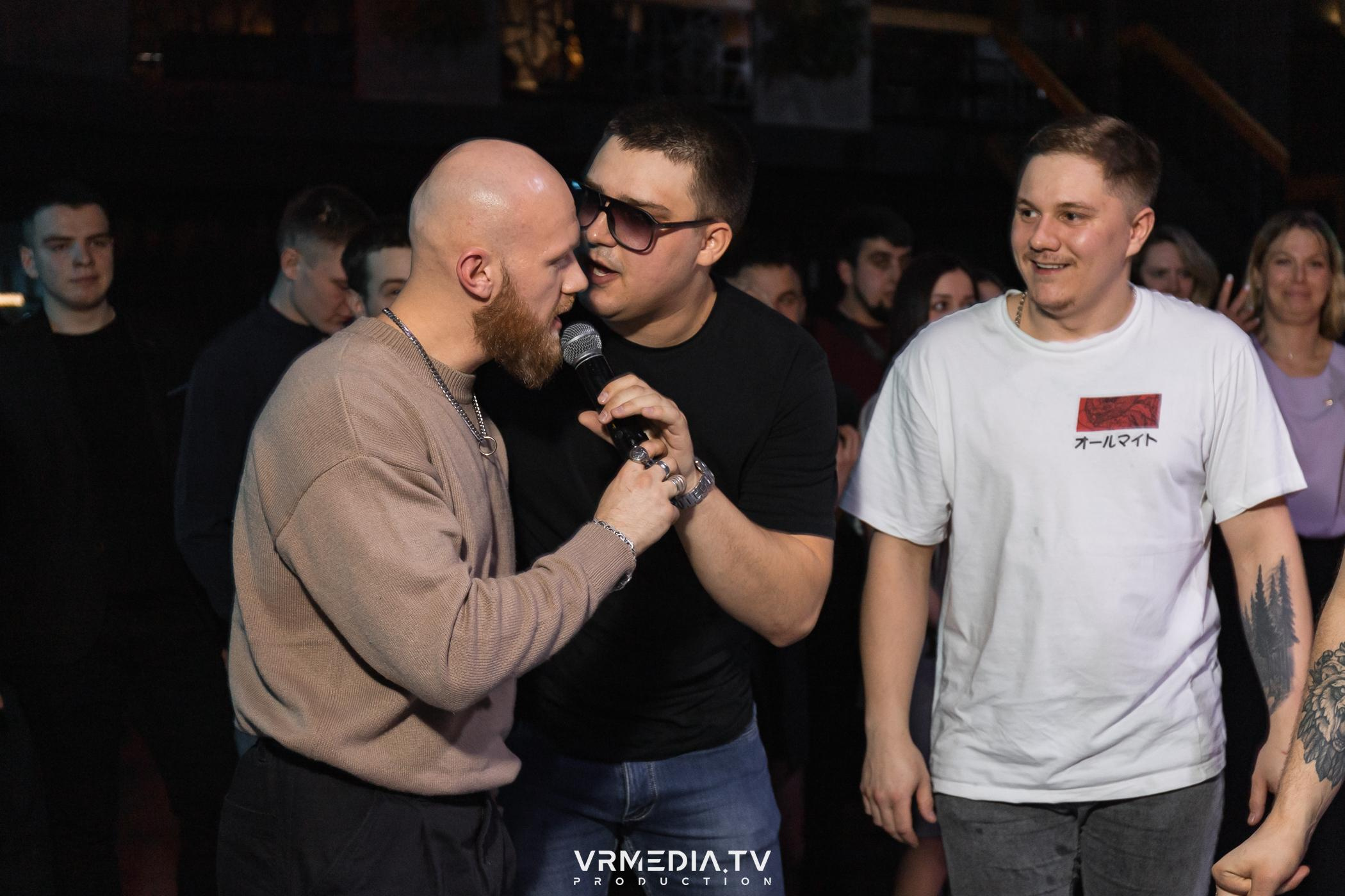 Выходные в баре «DOSKI»