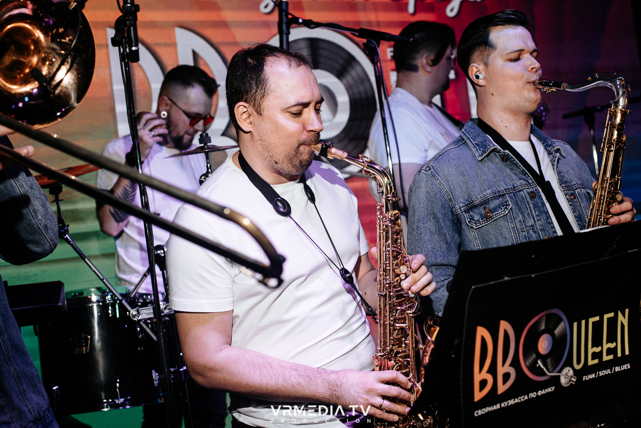 Джазовая среда: BBQueen: Переменная облачность