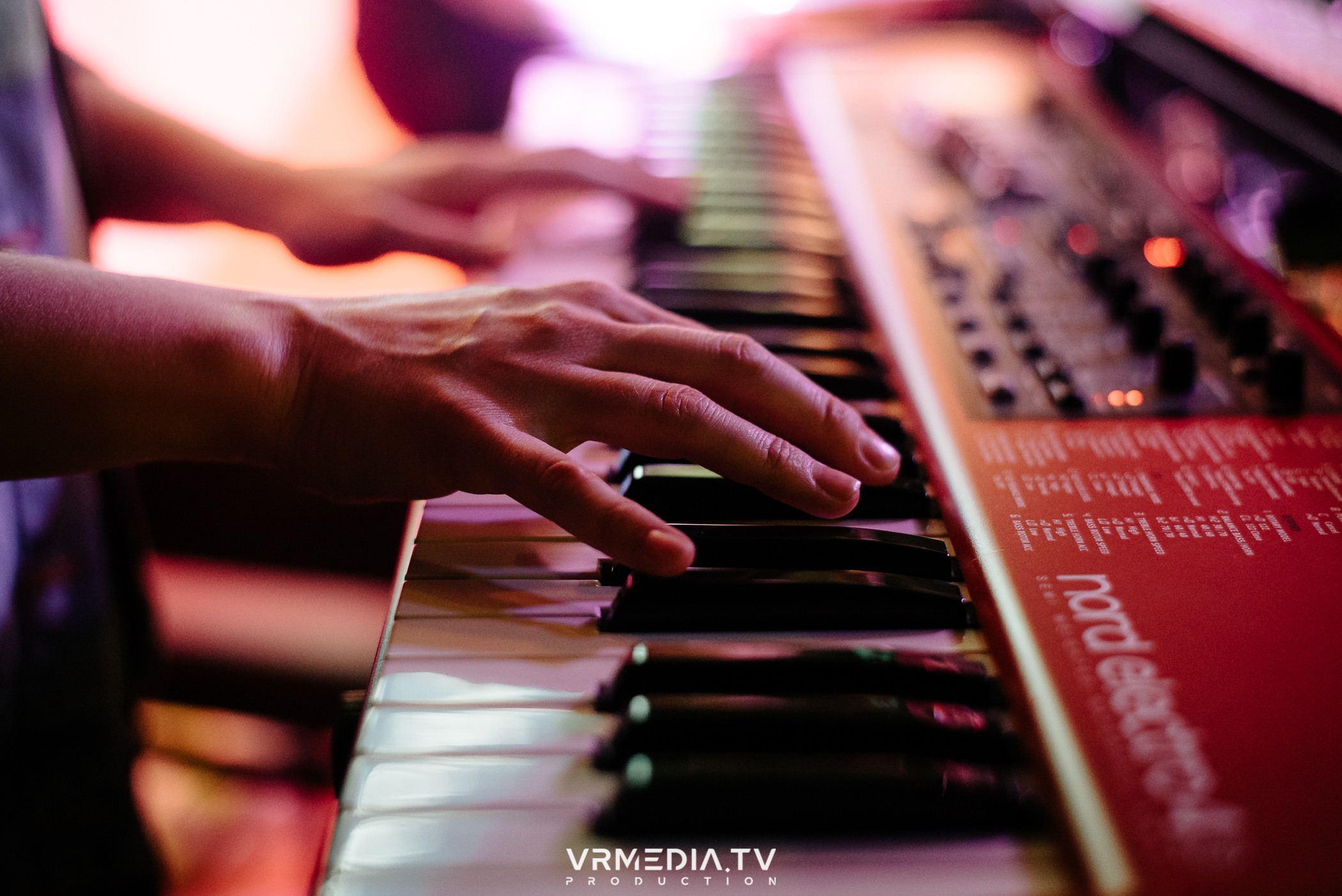 Джазовая среда: BBQueen: Переменная облачность