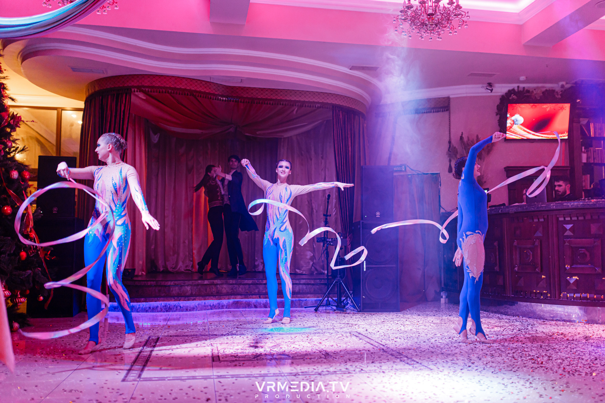 «Новогодний Мюзикл» в ресторане «Лазурный Берег»