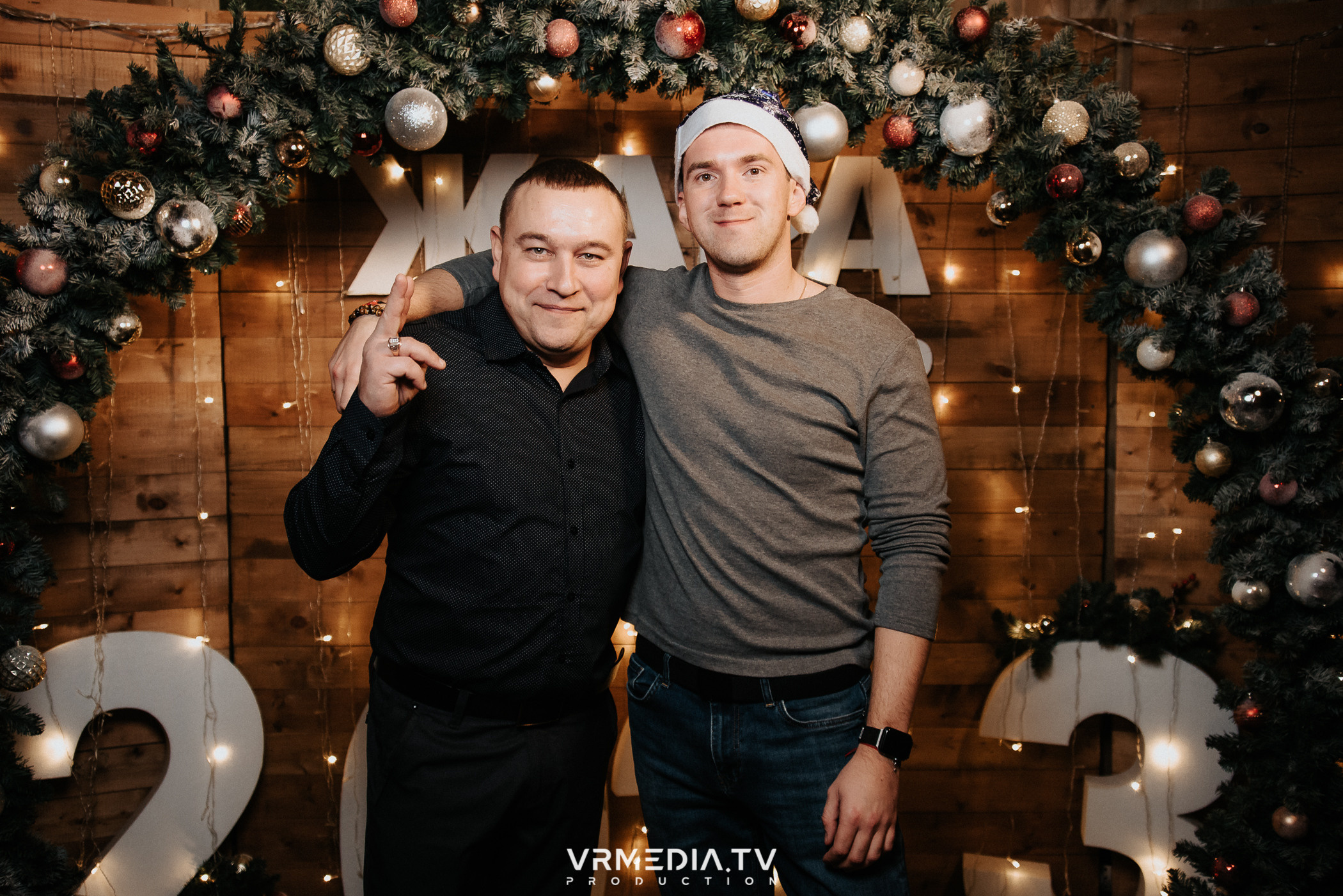 Жаркий новогодний корпоратив в гриль-баре «Жара»