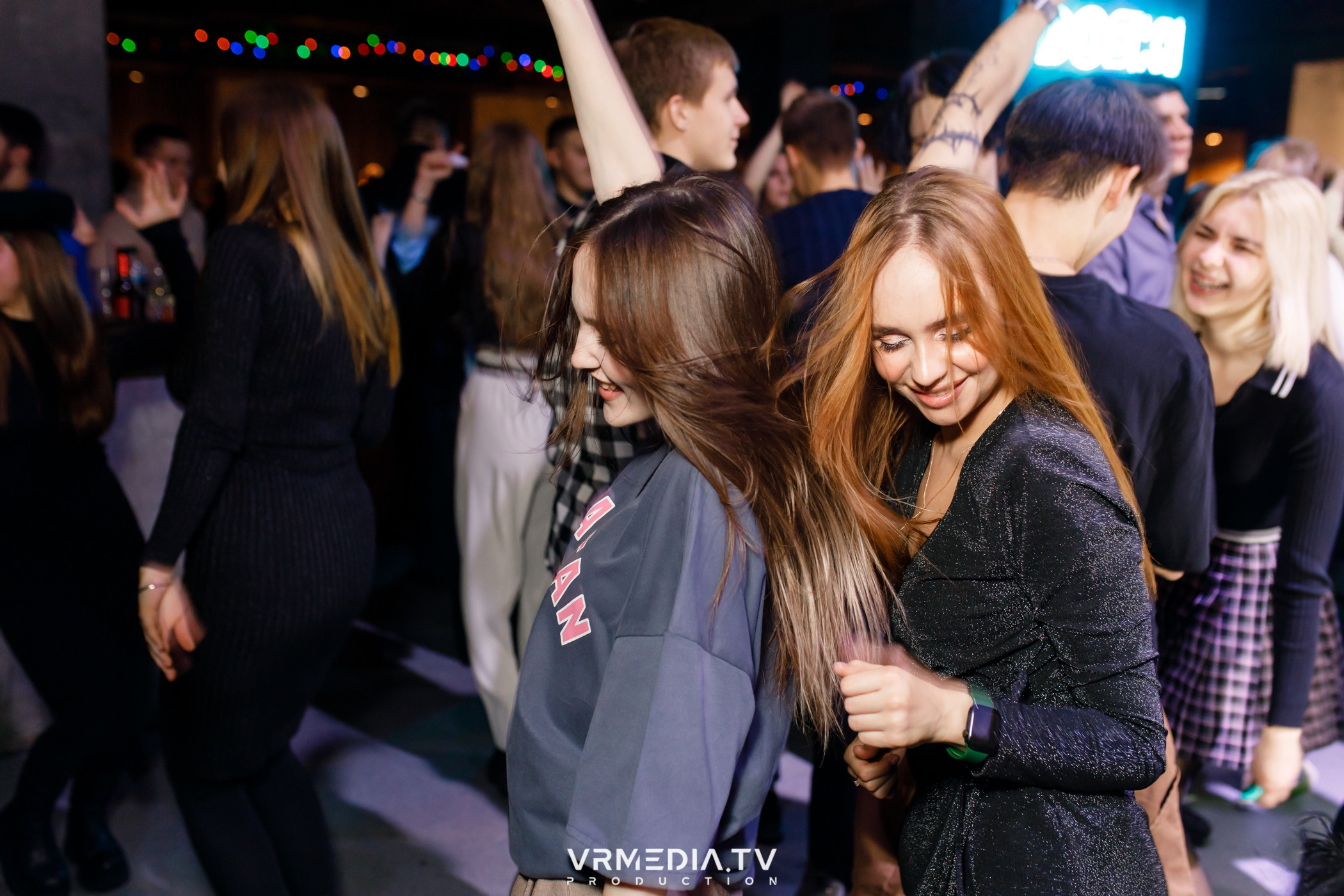 Выходные в баре «DOSKI»