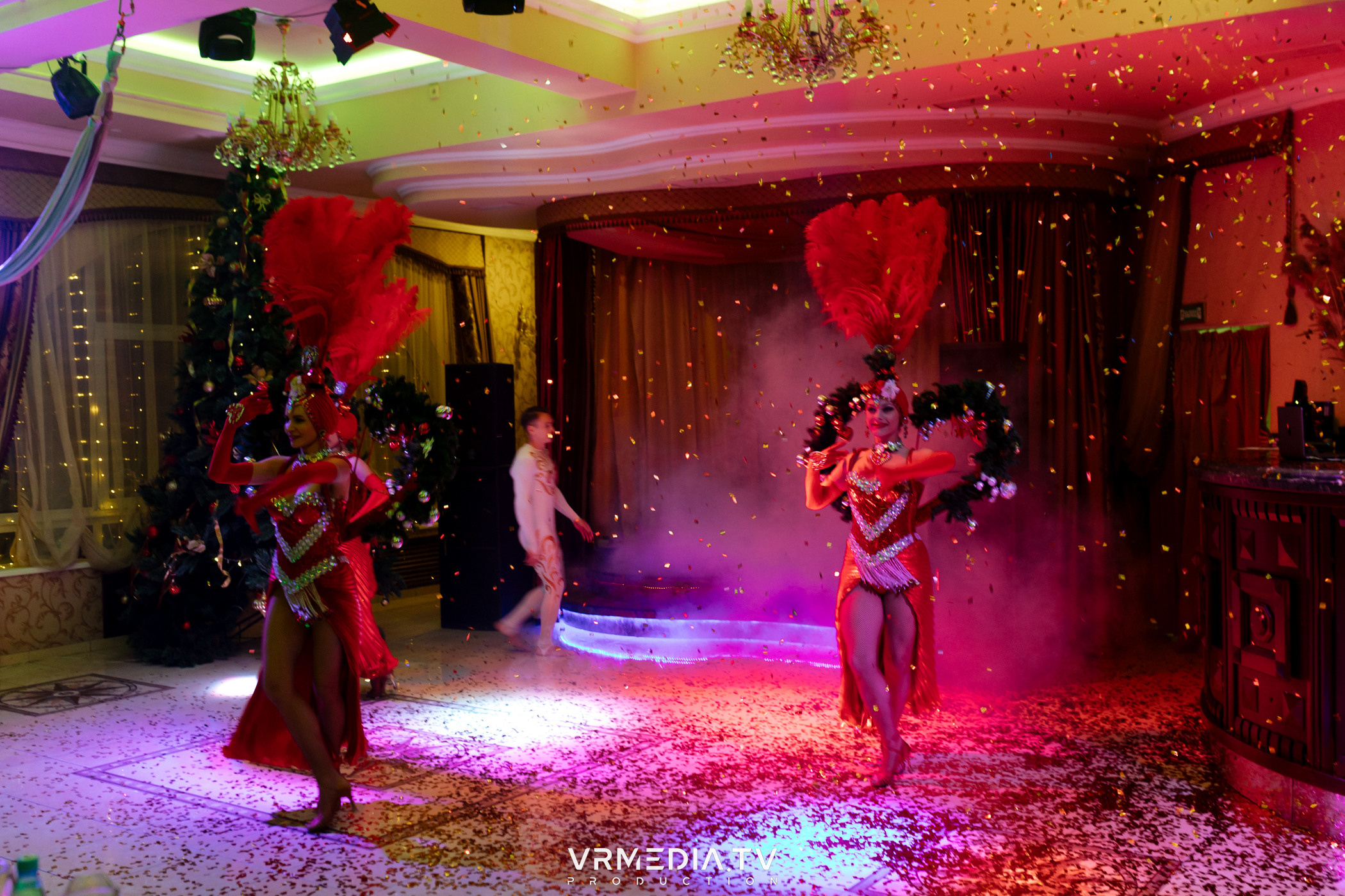 «Новогодний Мюзикл» в ресторане «Лазурный Берег»