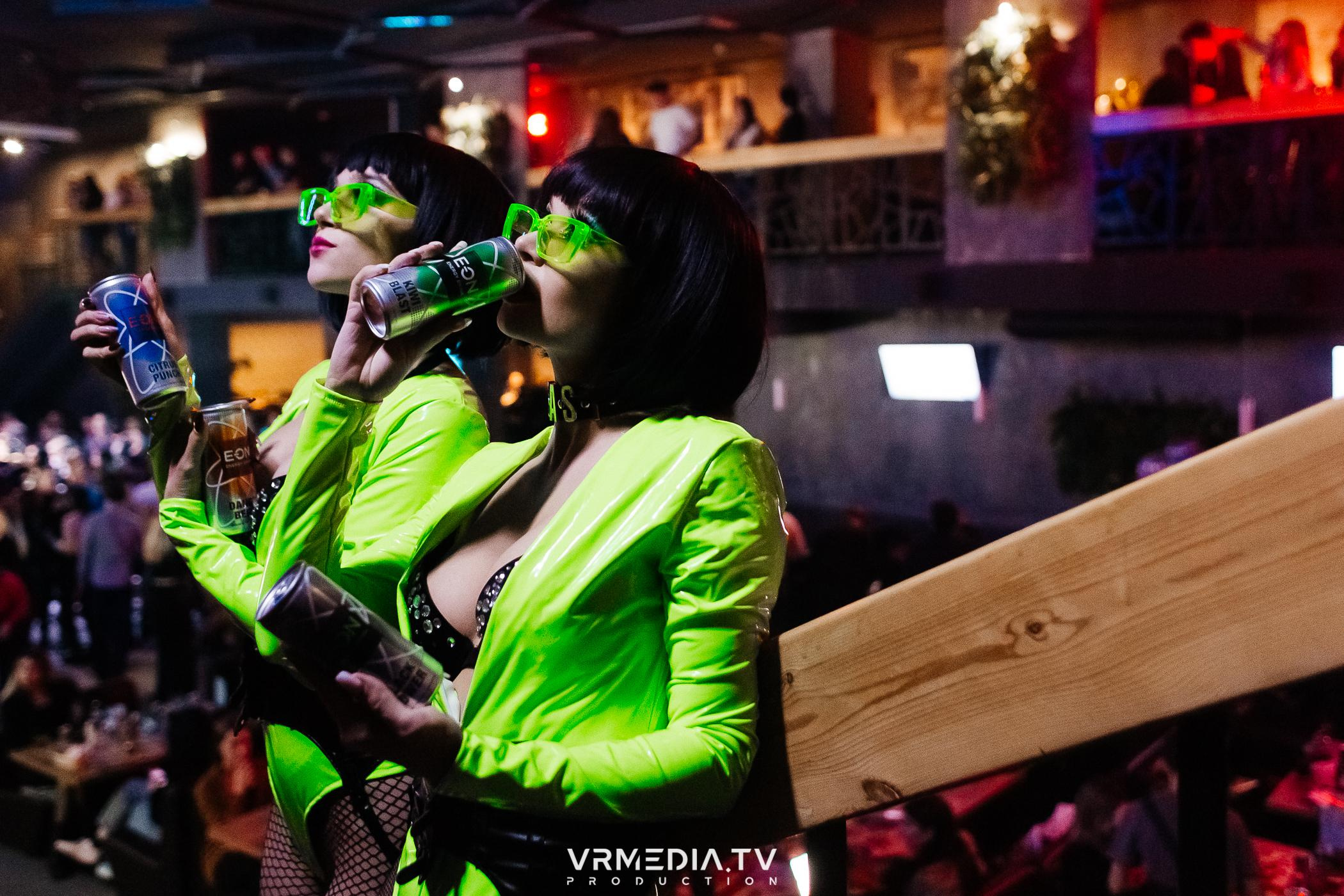 Выходные в баре «DOSKI»