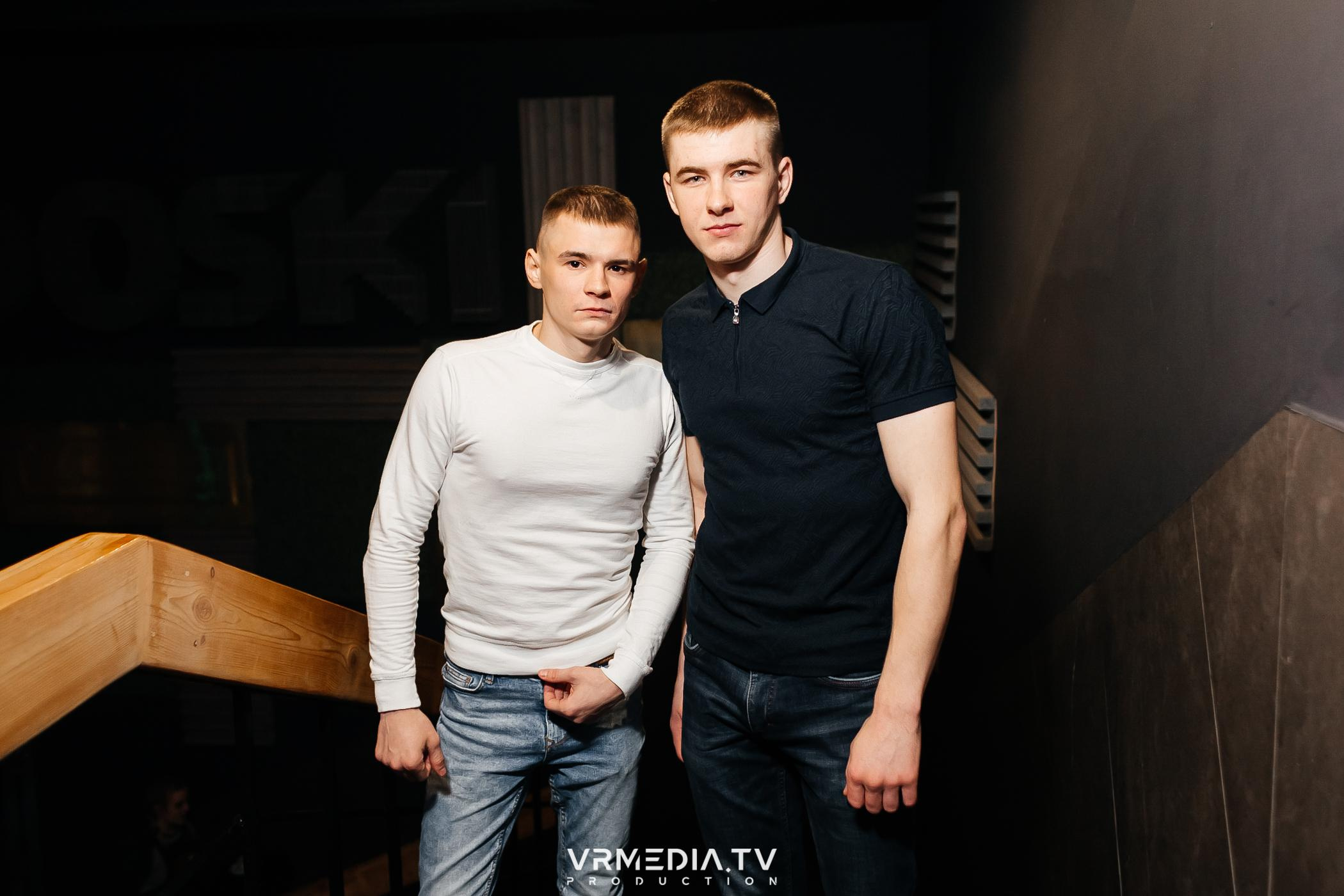 Выходные в баре «DOSKI»